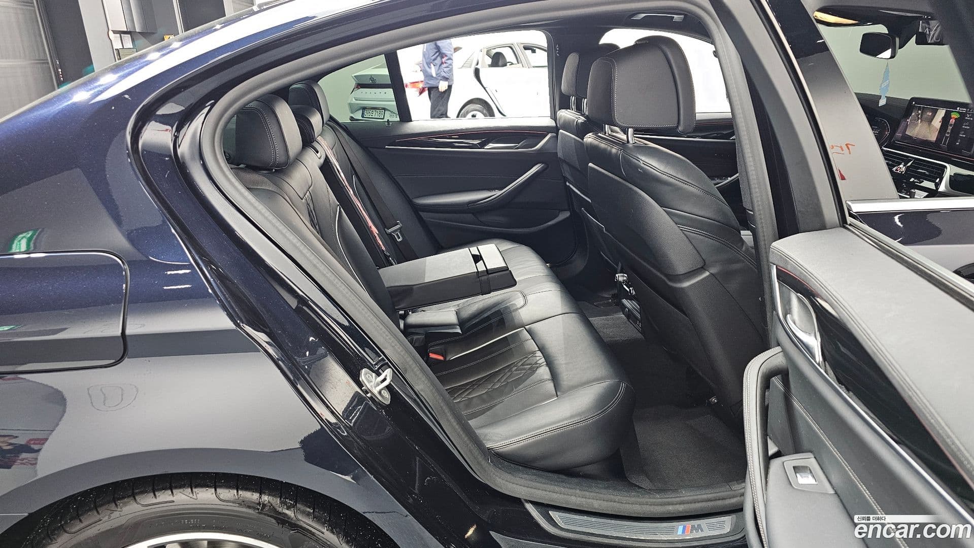 Main__Slider__Photo:5-Series BMW 2021.1-11