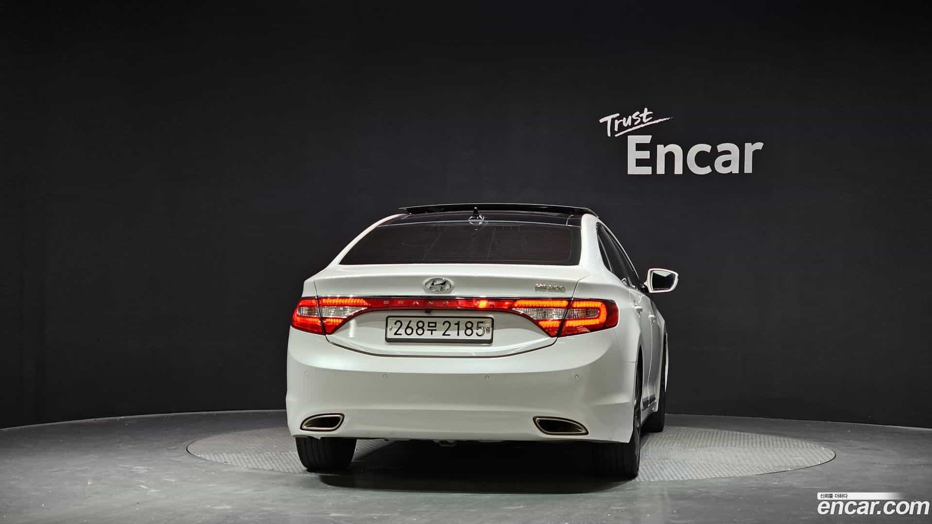 Grandeur Hyundai 2013.7-OUTER-004