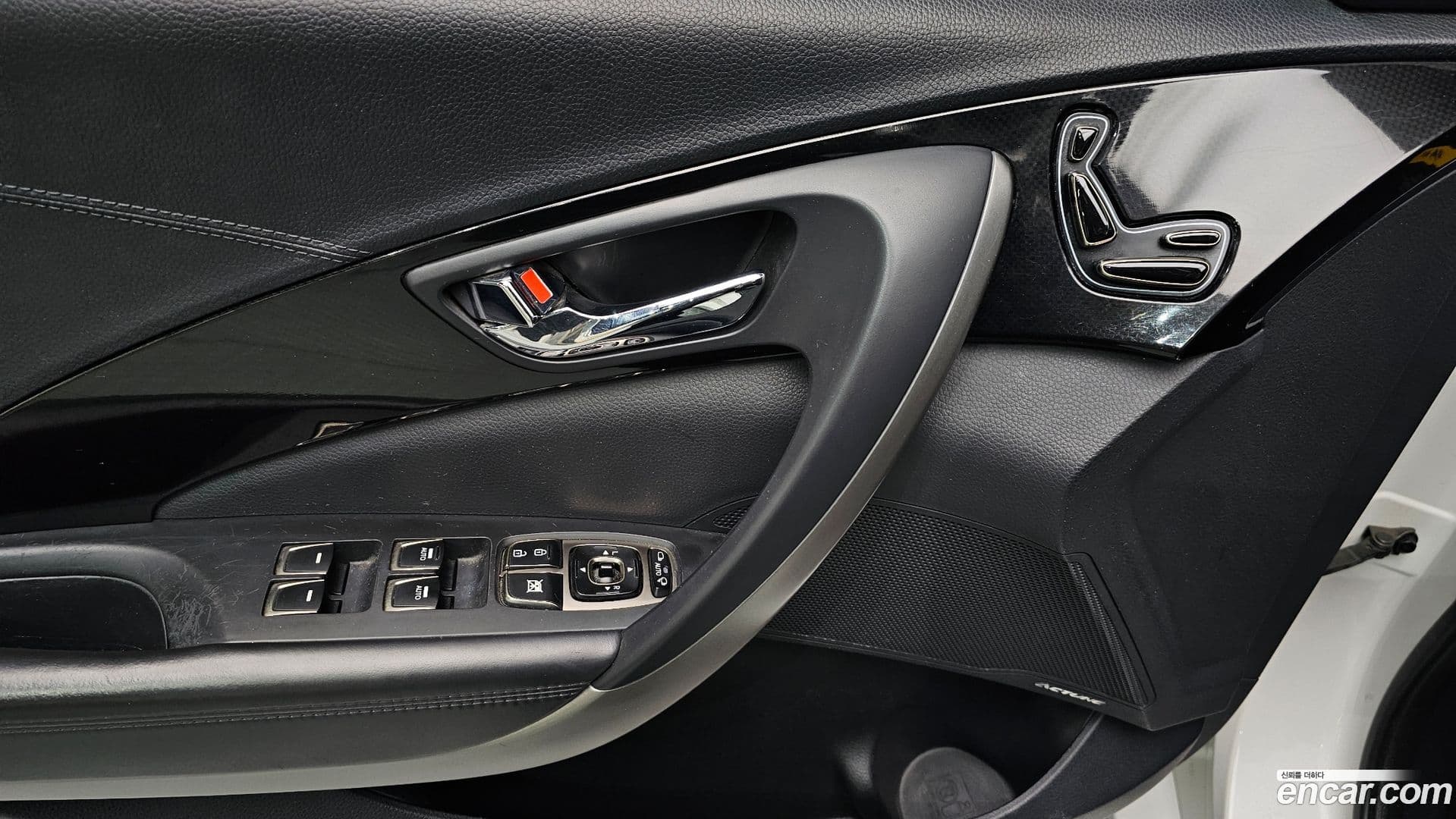 Main__Slider__Photo:Grandeur Hyundai 2013.7-16