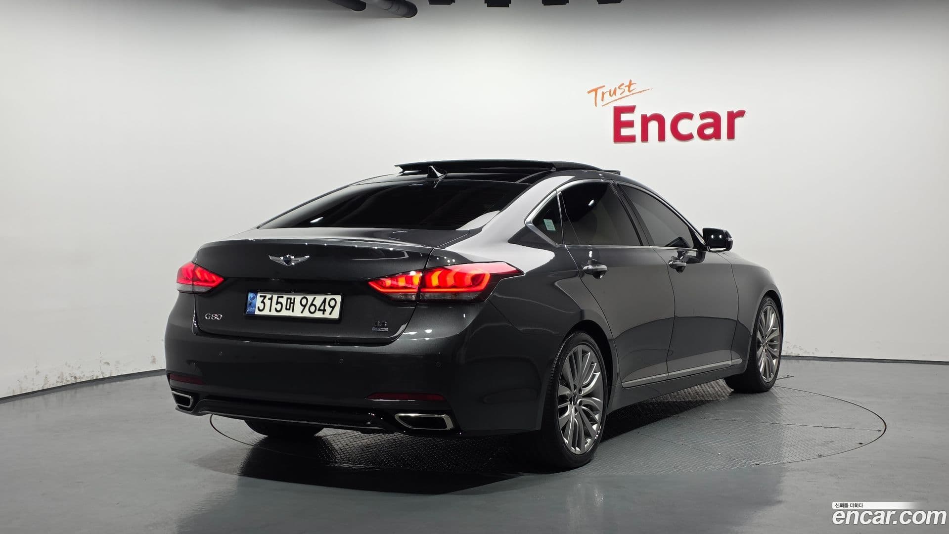 Main__Slider__Photo:G80 Genesis 2017.2-1