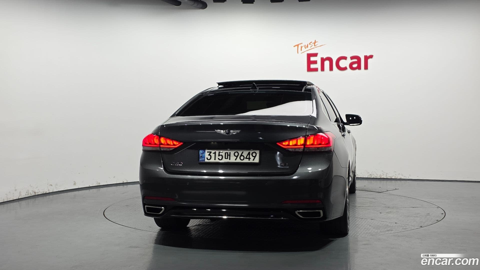 Main__Slider__Photo:G80 Genesis 2017.2-3