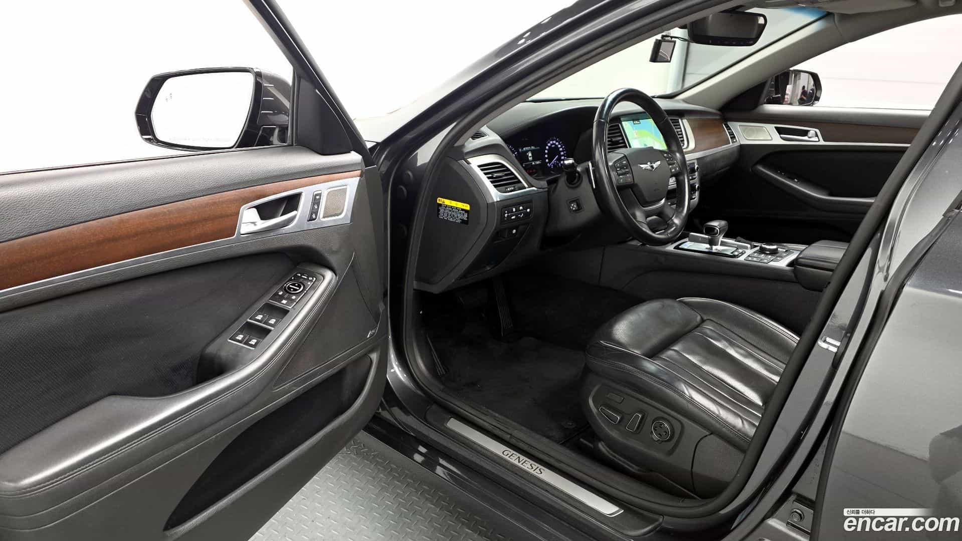 G80 Genesis 2017.2-INNER-010