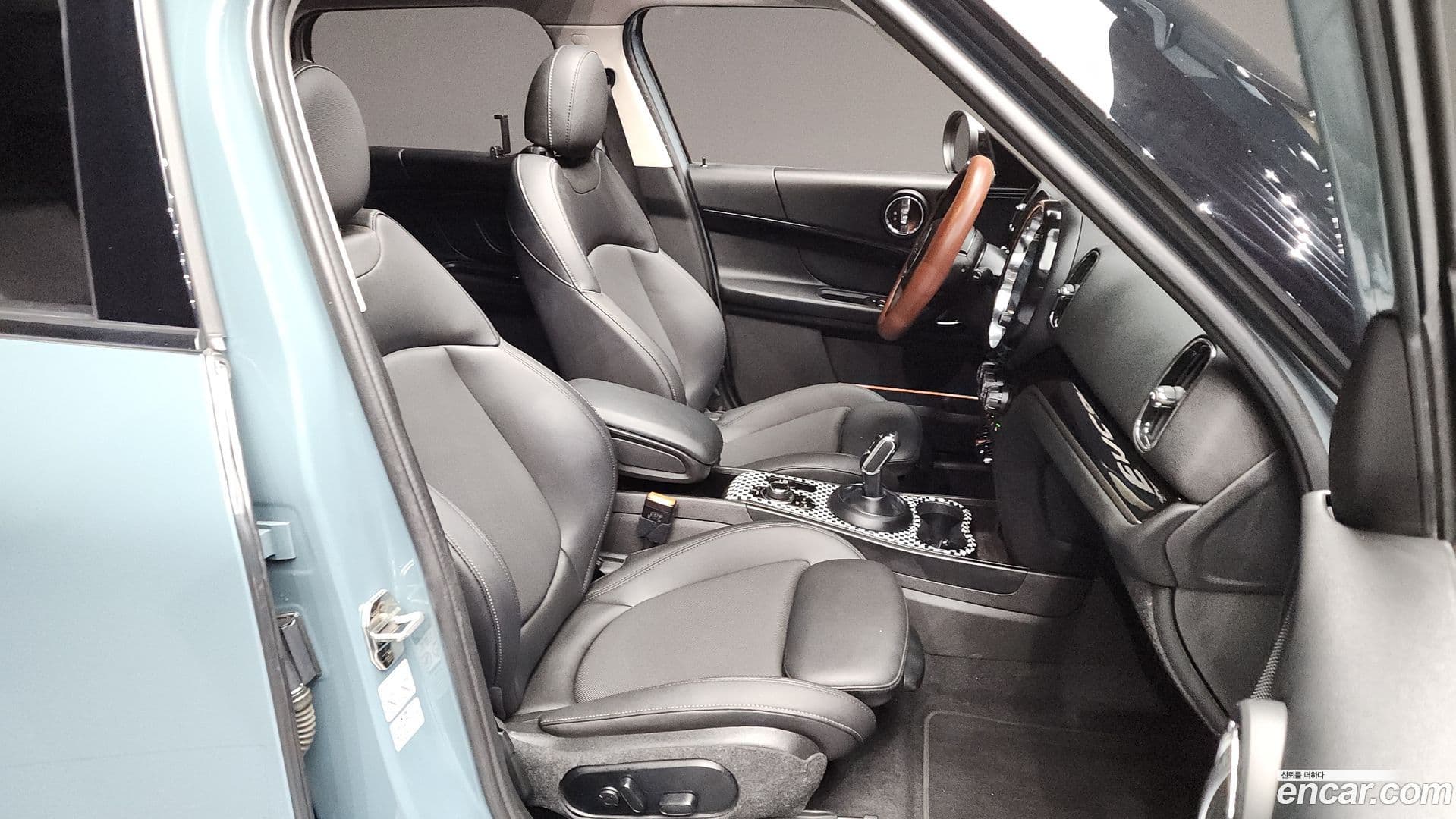 Main__Slider__Photo:Countryman Mini 2022.11-10