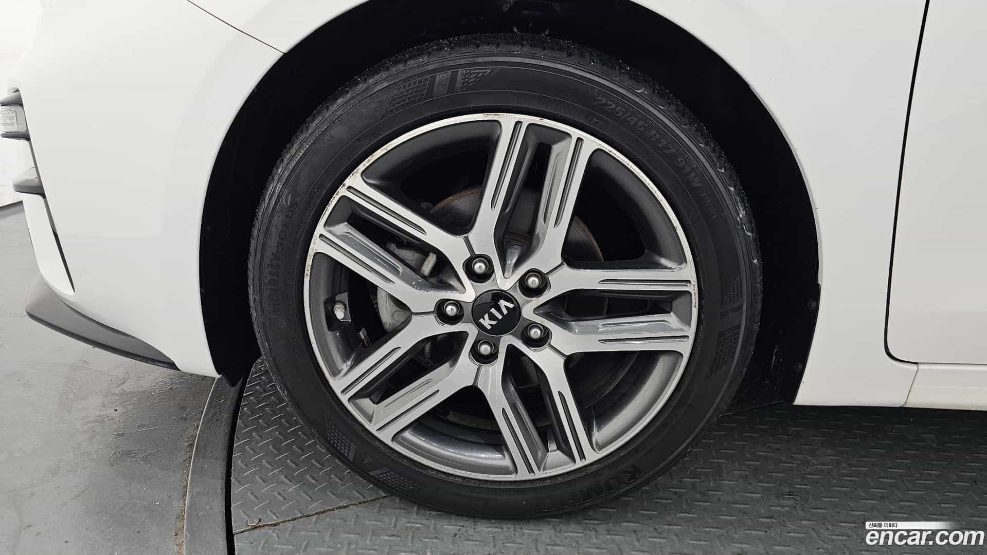 K3 Kia 2019.0-OUTER-005