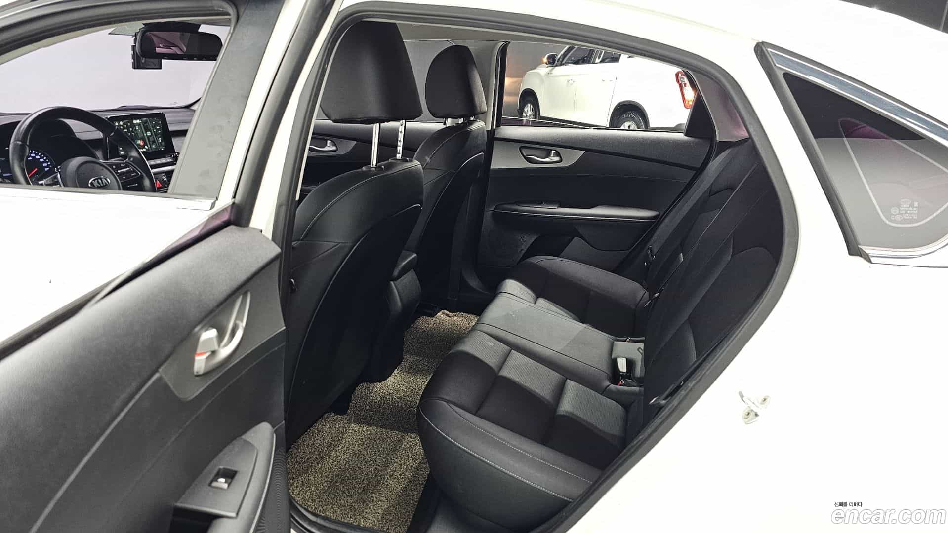 K3 Kia 2019.0-OPTION-015