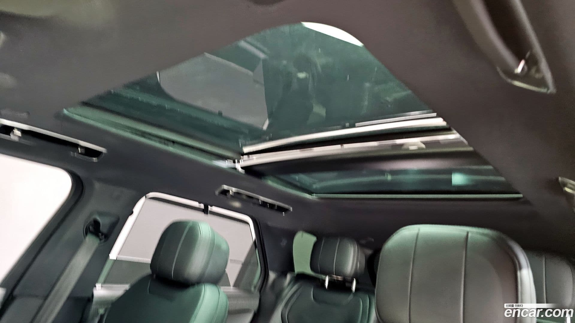 Main__Slider__Photo:Range Rover Sport Land Rover 2023.0-17