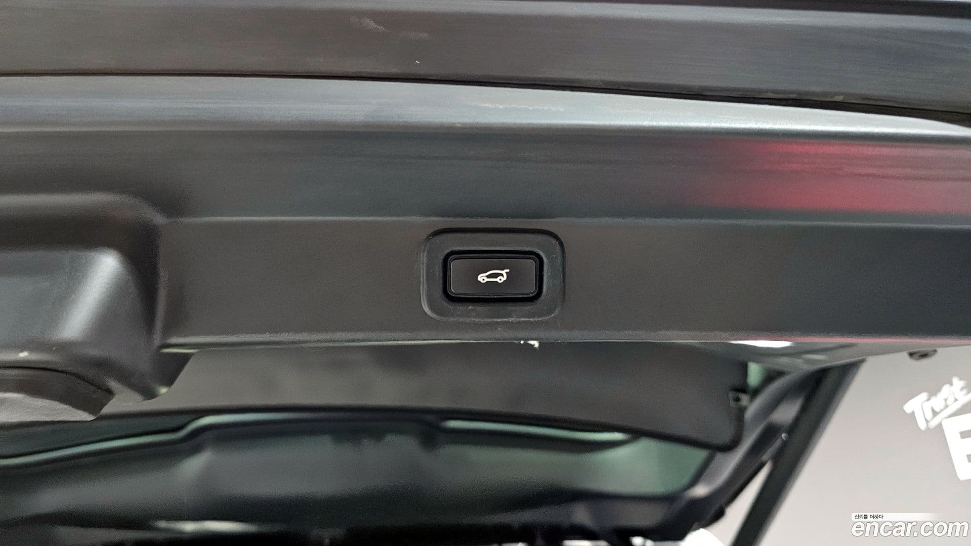 Main__Slider__Photo:Range Rover Sport Land Rover 2023.0-19