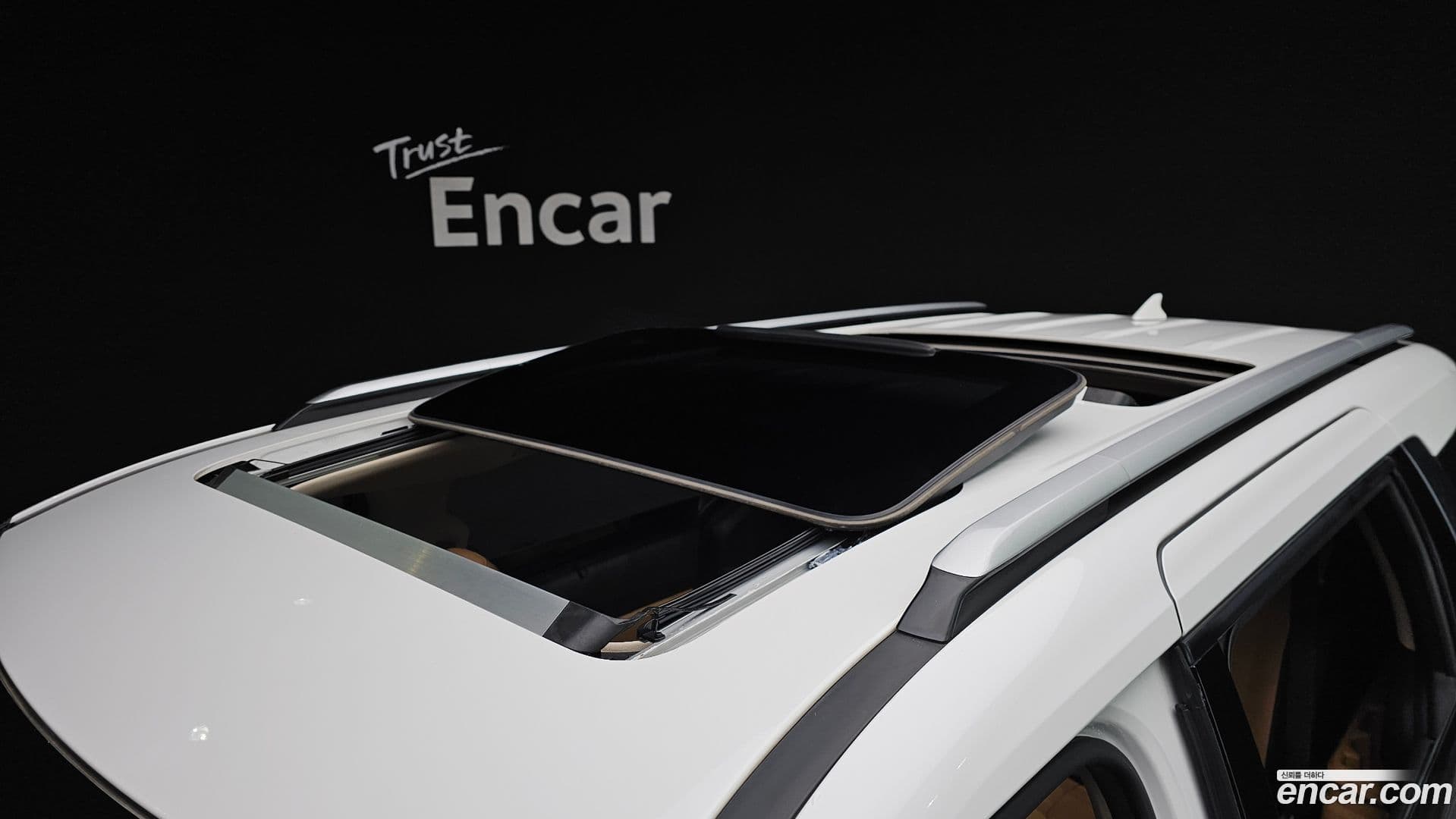 Main__Slider__Photo:Canival Kia 2020.8-19