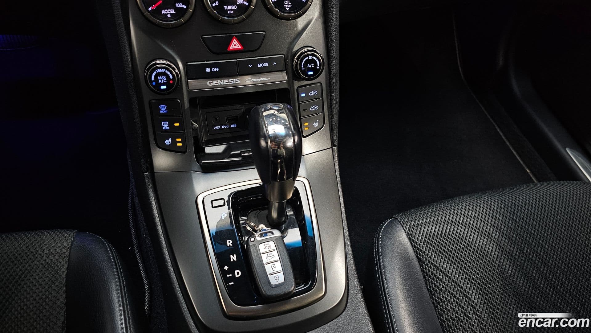 Main__Slider__Photo:Genesis Hyundai 2012.5-8