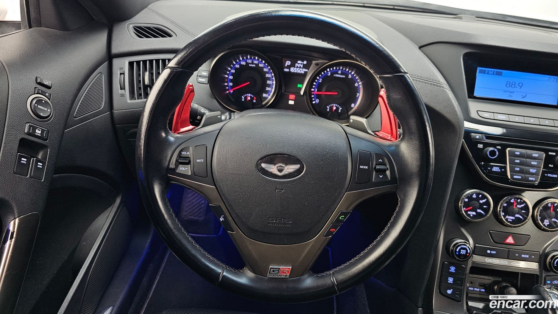 Main__Slider__Photo:Genesis Hyundai 2012.5-12