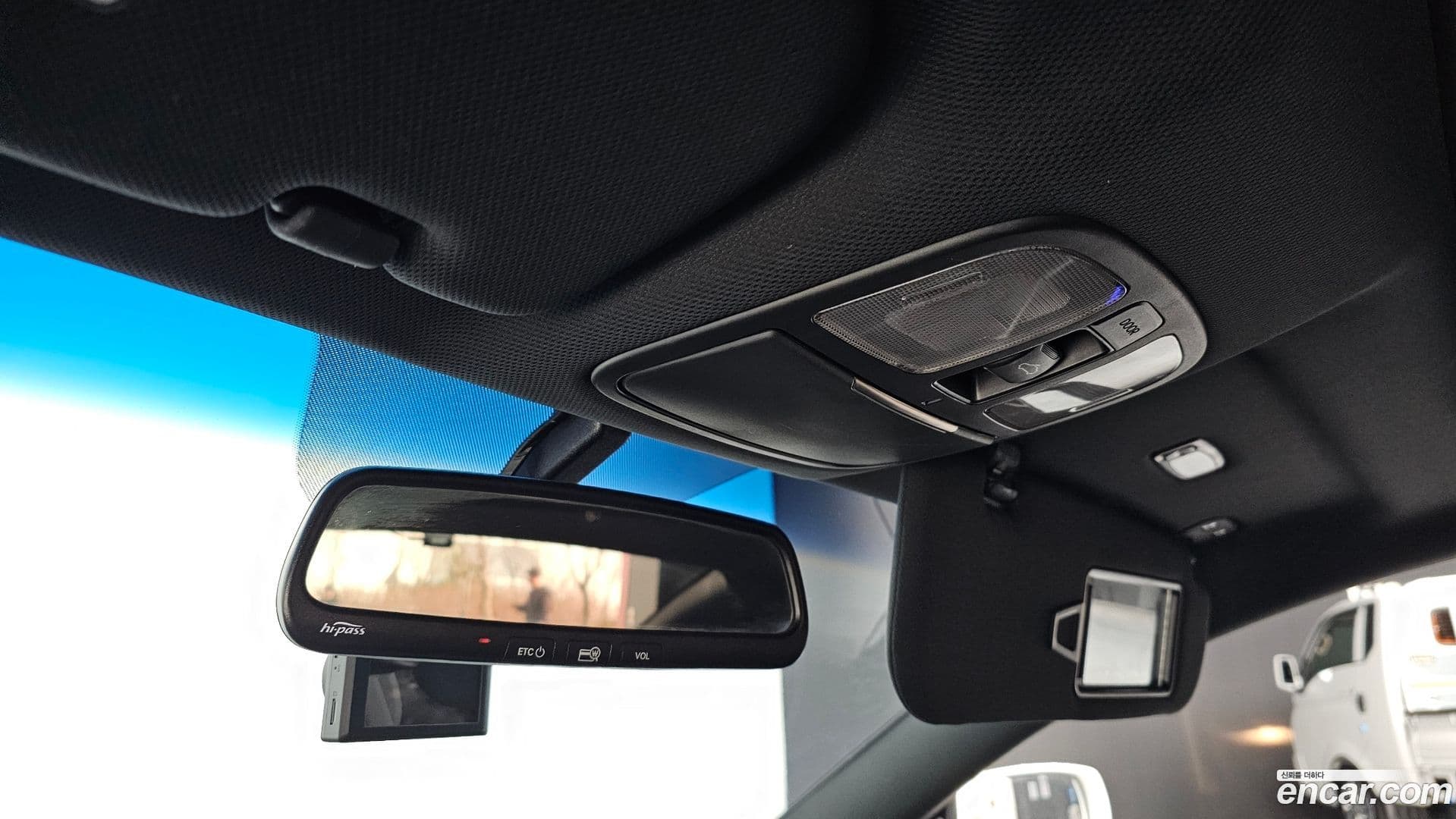 Main__Slider__Photo:Genesis Hyundai 2012.5-17