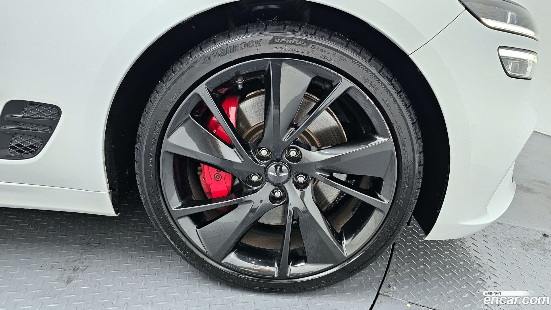 Main__Slider__Photo:G70 Genesis 2022.3-4