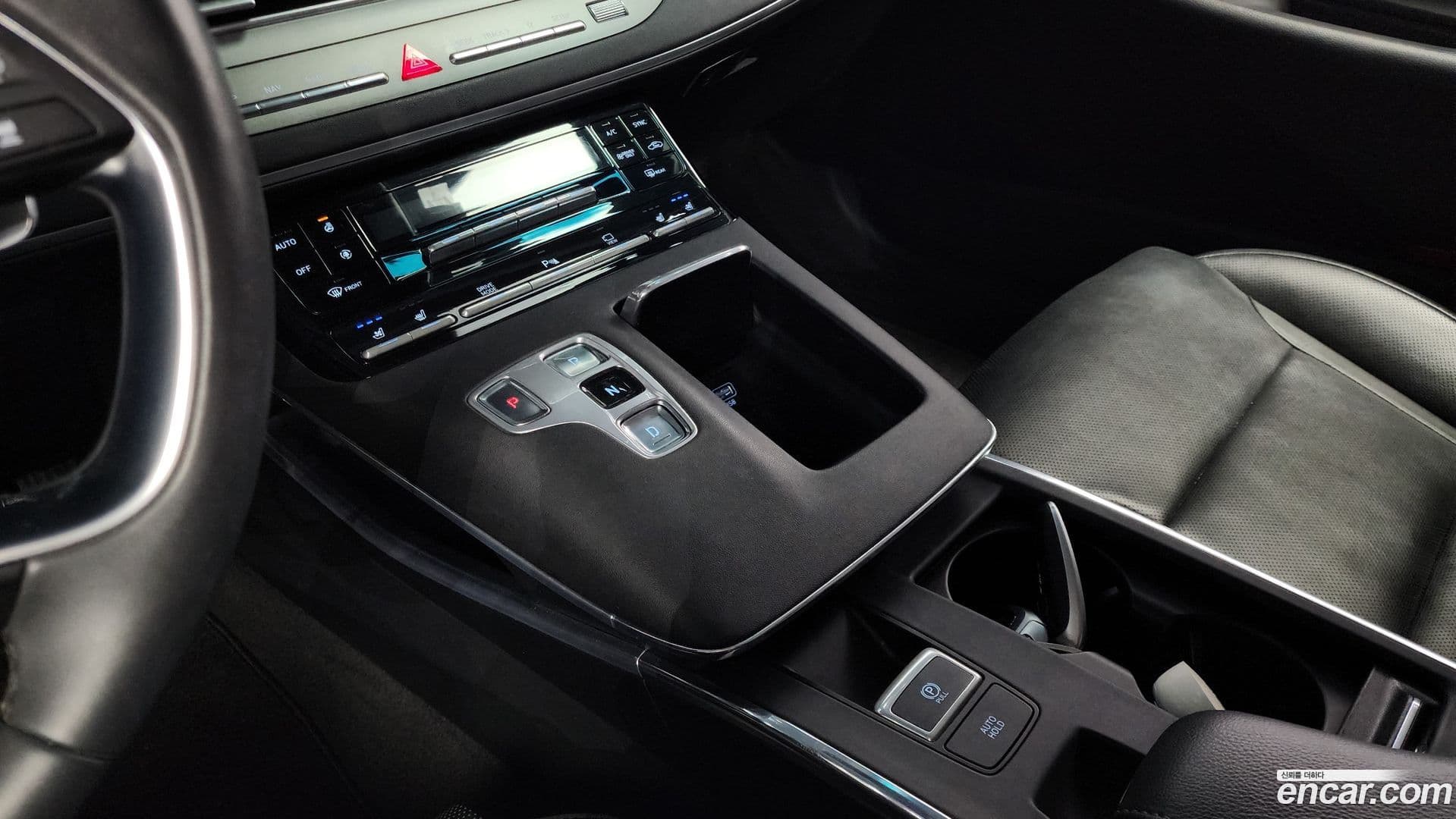 Main__Slider__Photo:Grandeur Hyundai 2020.5-8