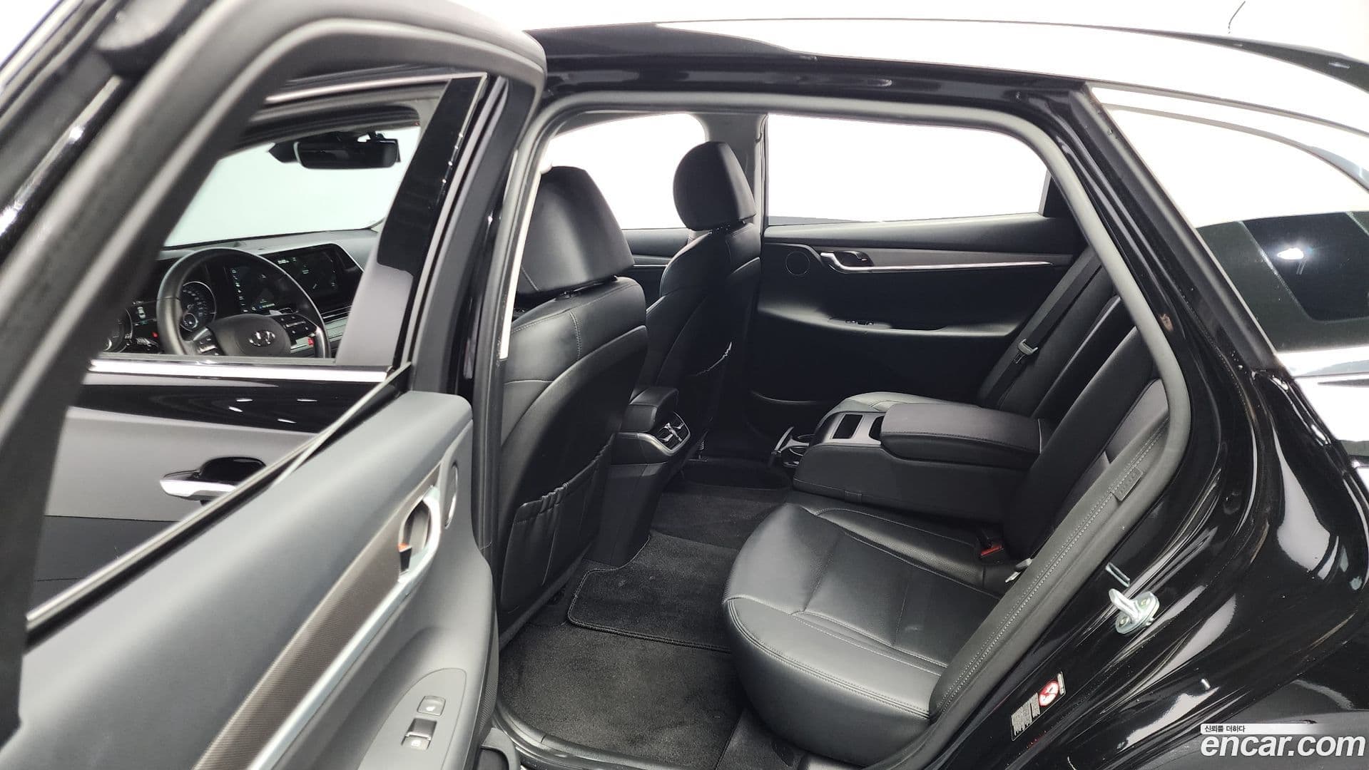 Main__Slider__Photo:Grandeur Hyundai 2020.5-11