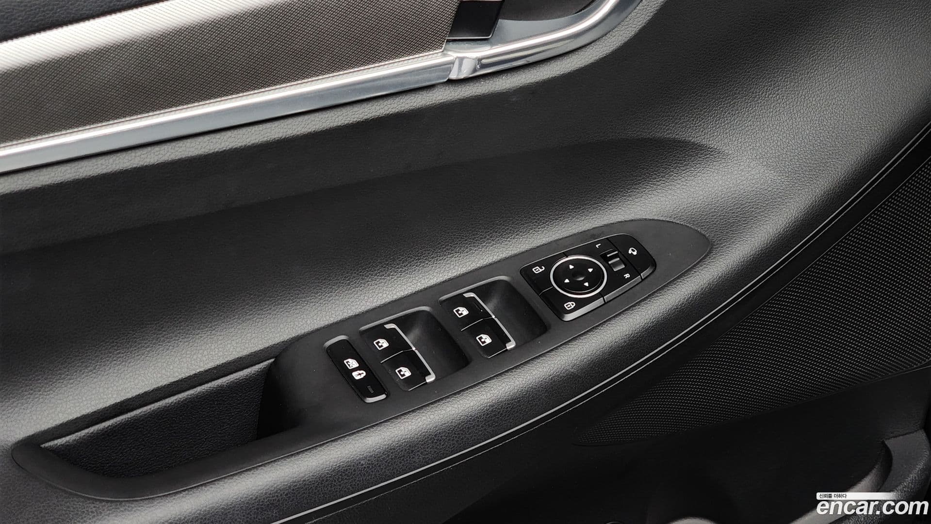 Main__Slider__Photo:Grandeur Hyundai 2020.5-12