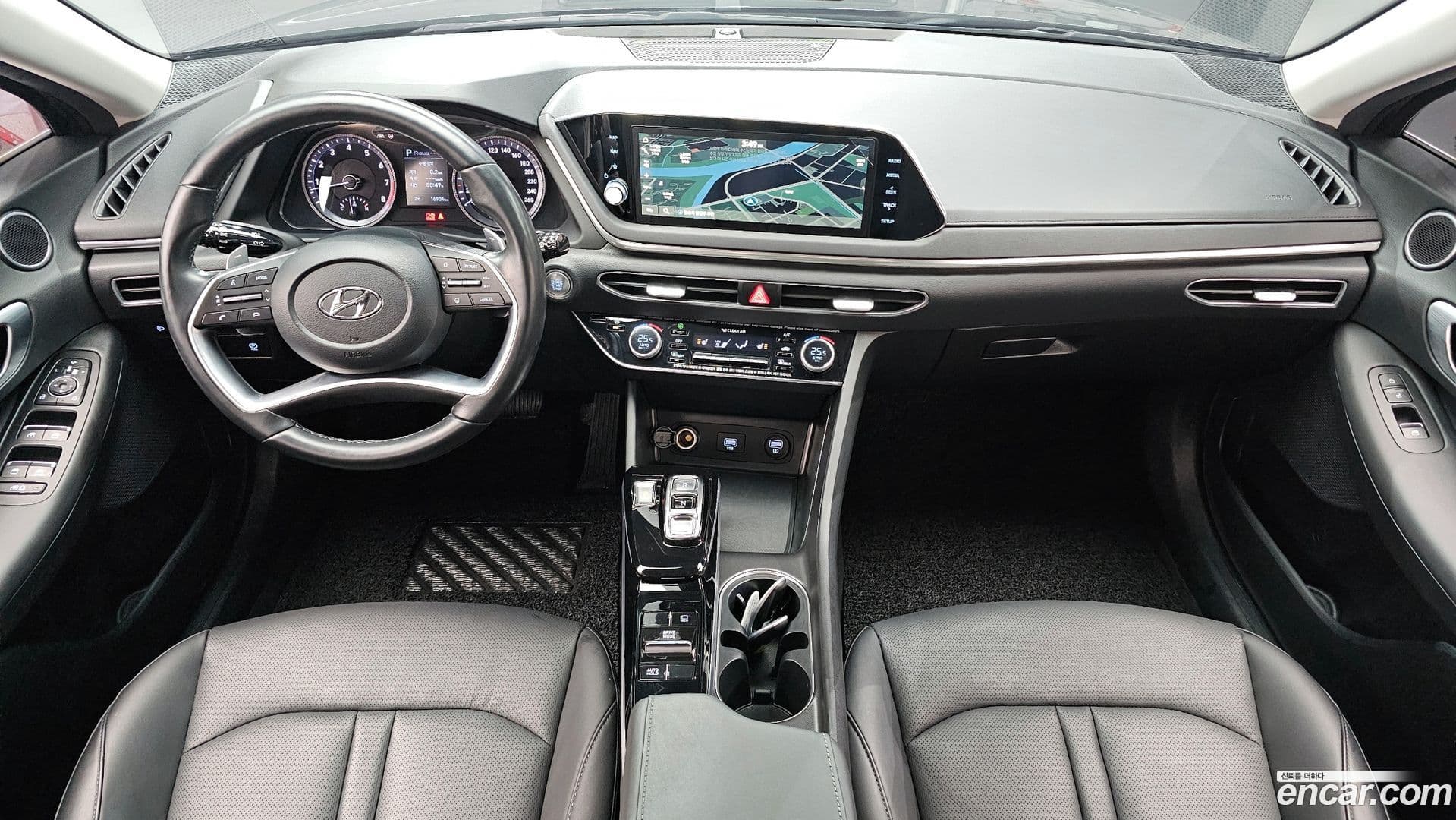 Main__Slider__Photo:Sonata Hyundai 2021.2-6