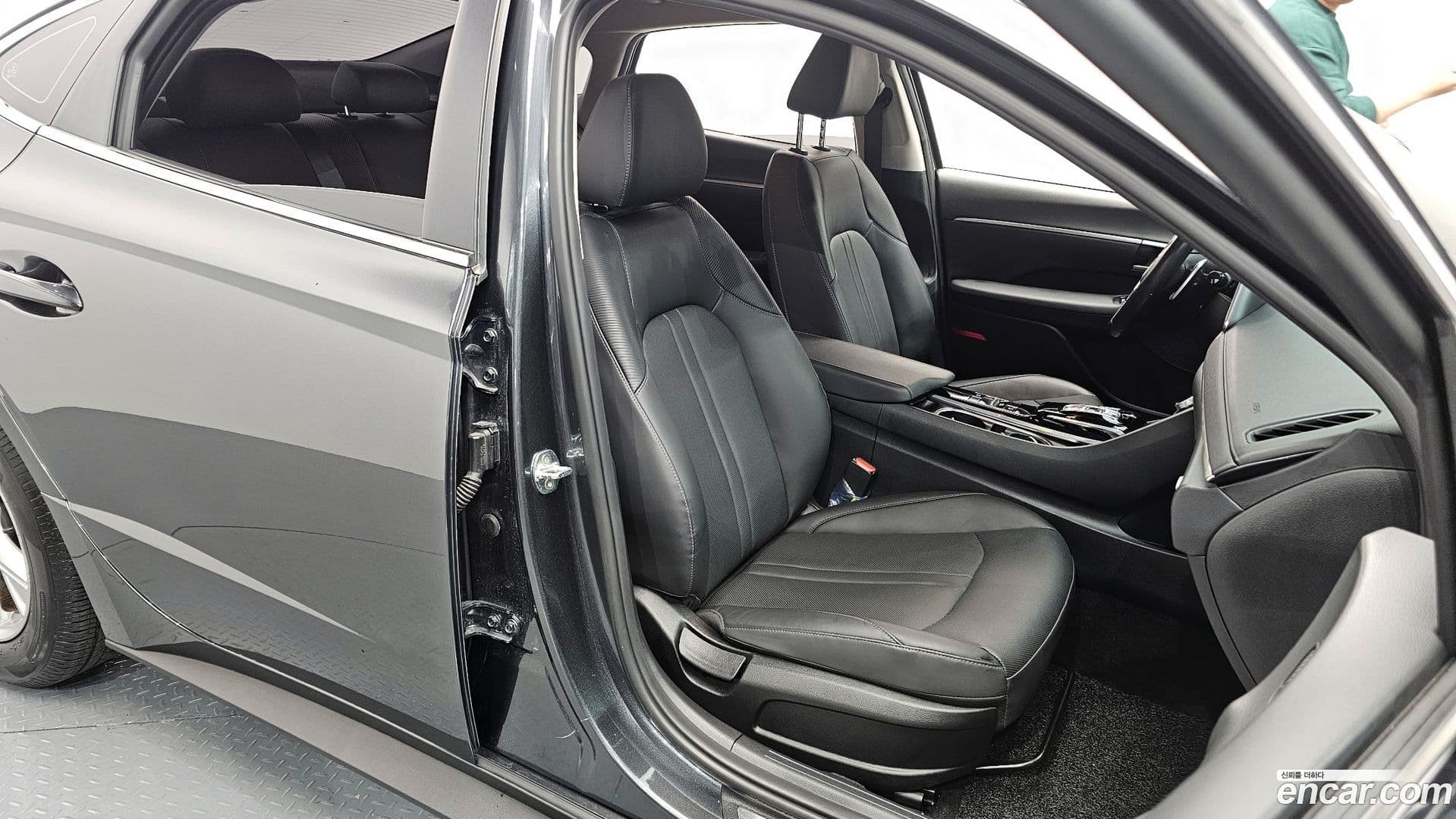 Main__Slider__Photo:Sonata Hyundai 2021.2-11