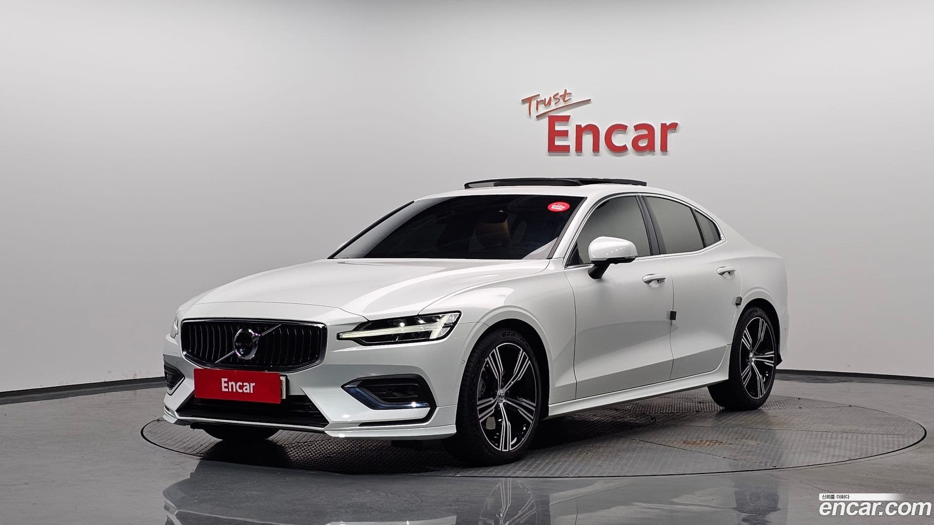 Main__Slider__Photo:S60 Volvo 2021.11-0