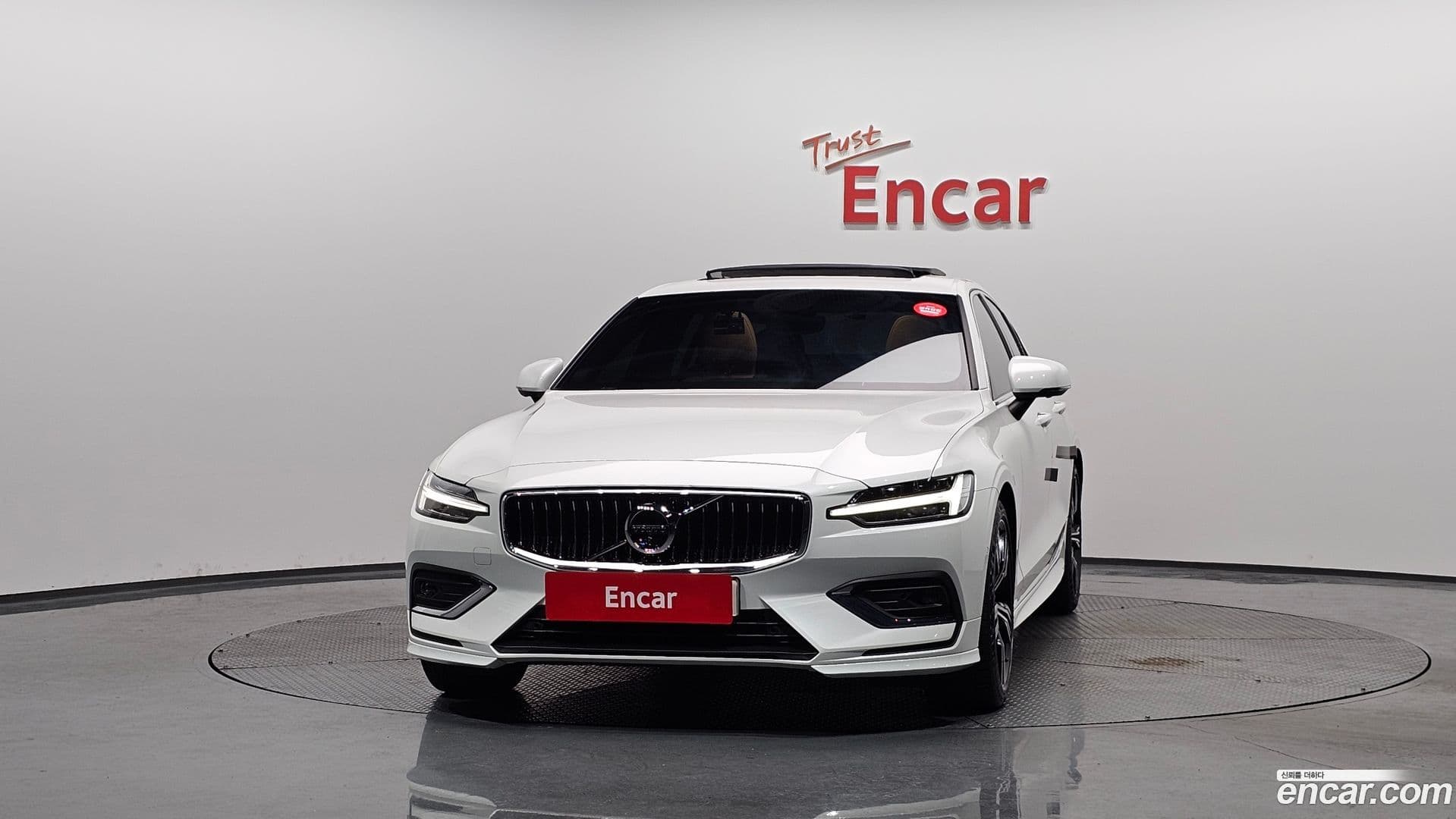 Main__Slider__Photo:S60 Volvo 2021.11-2