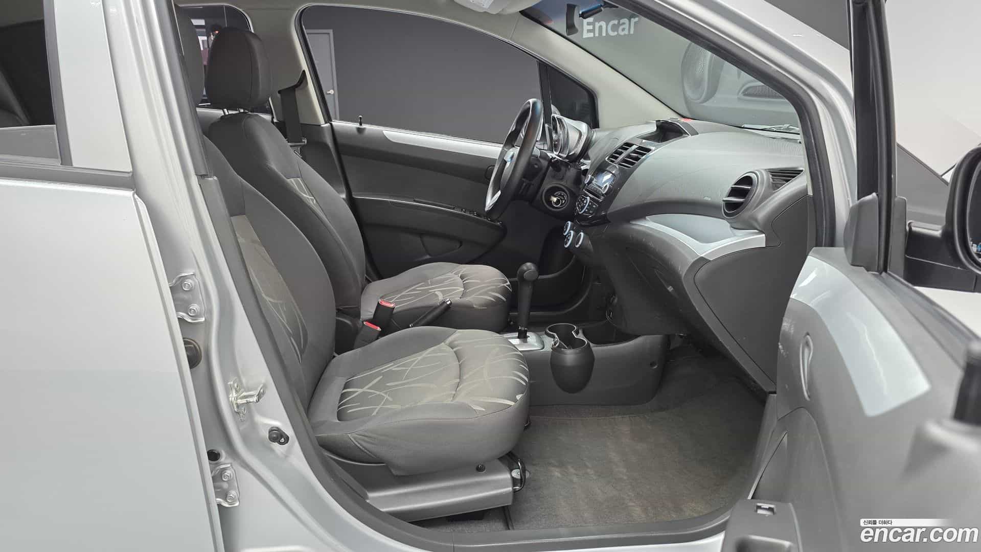 Spark Chevrolet 2014.11-INNER-010