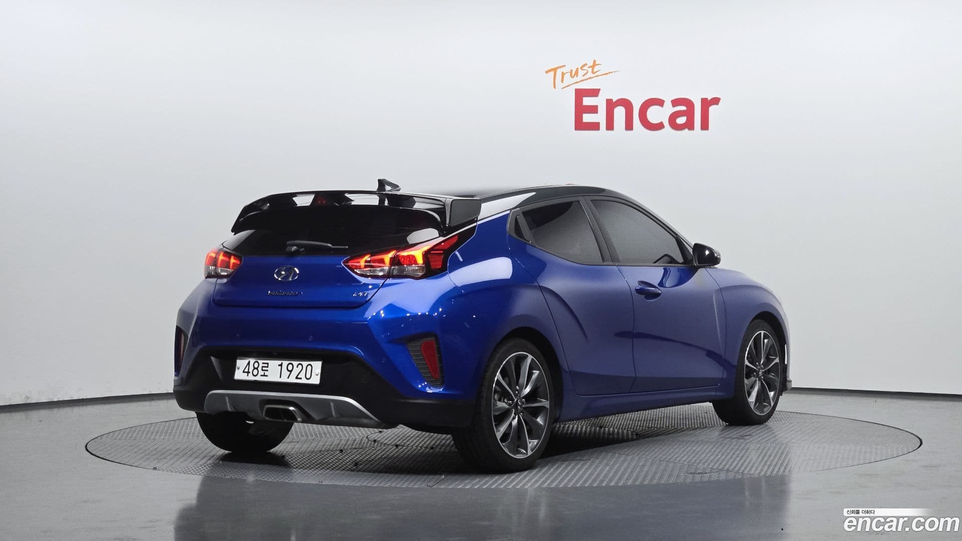 Main__Slider__Photo:Veloster Hyundai 2019.7-1