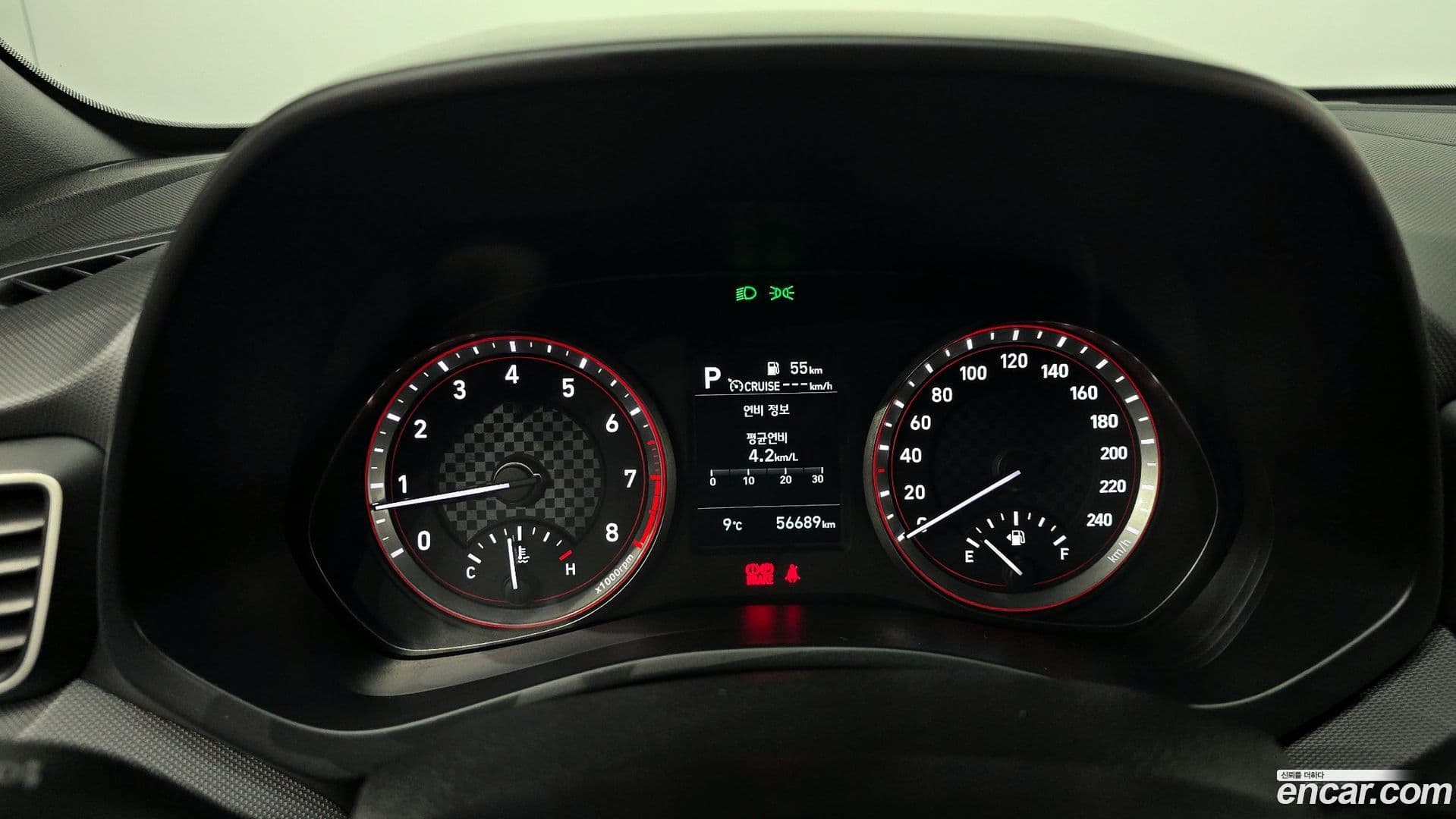 Main__Slider__Photo:Veloster Hyundai 2019.7-7