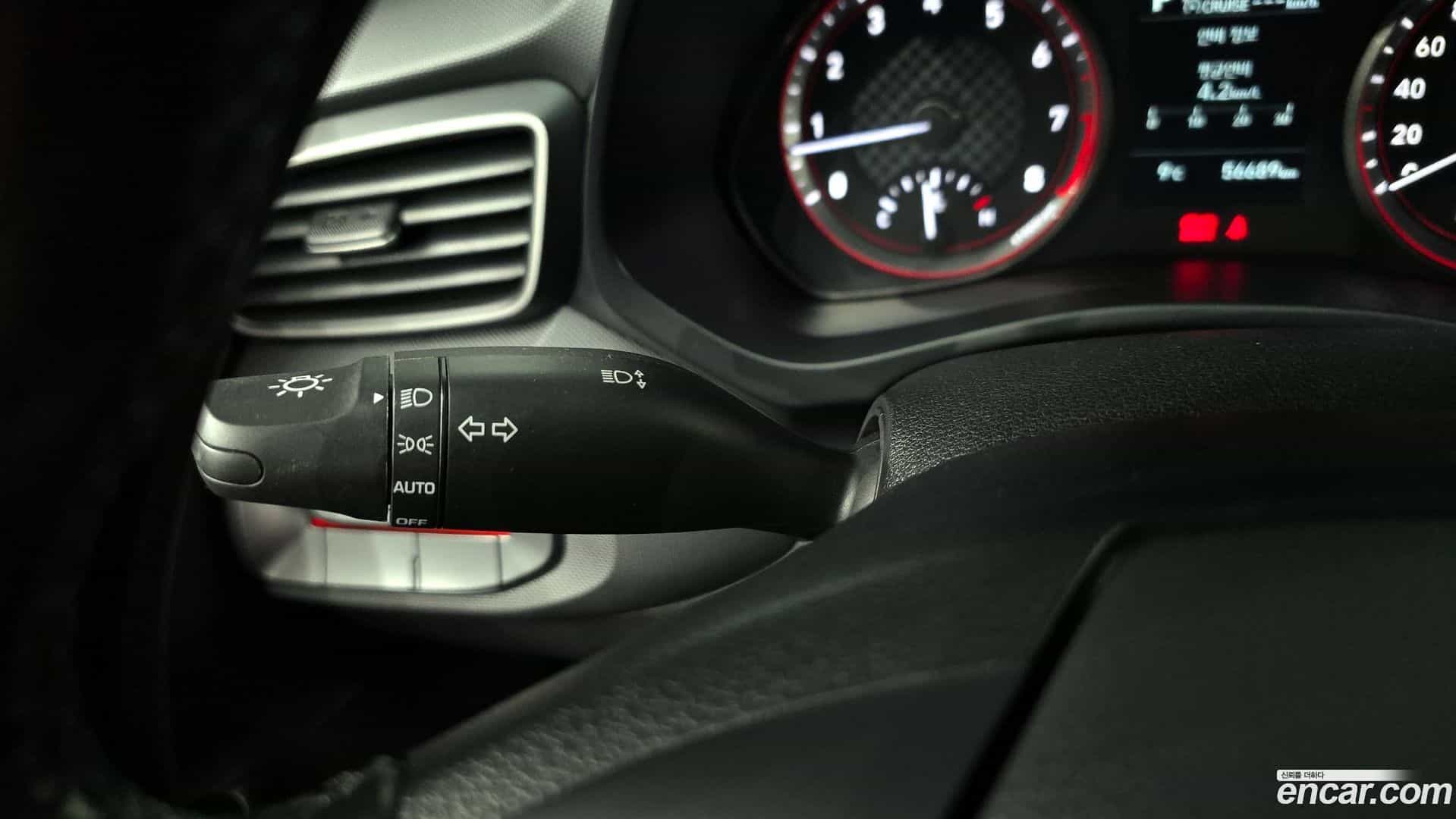 Veloster Hyundai 2019.7-OPTION-022