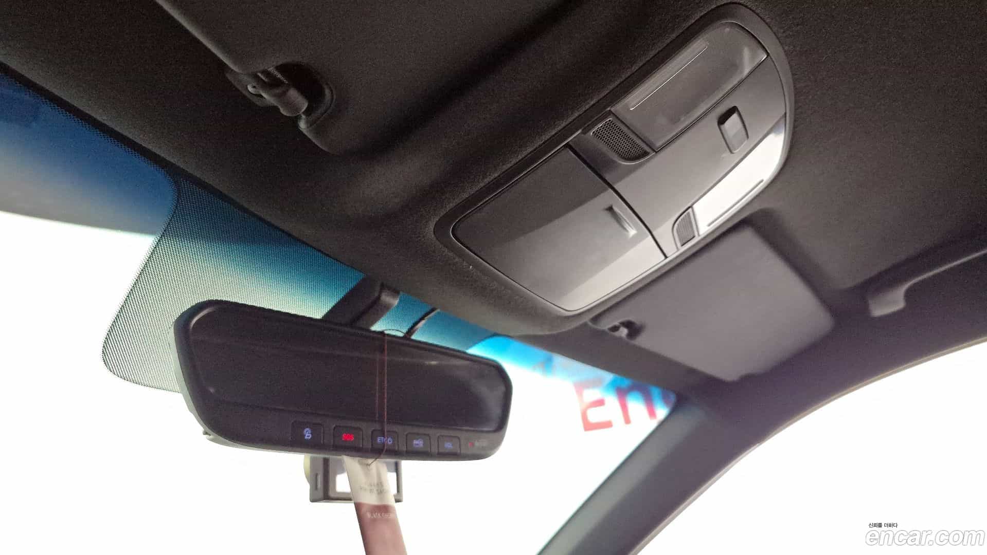 Veloster Hyundai 2019.7-OPTION-023