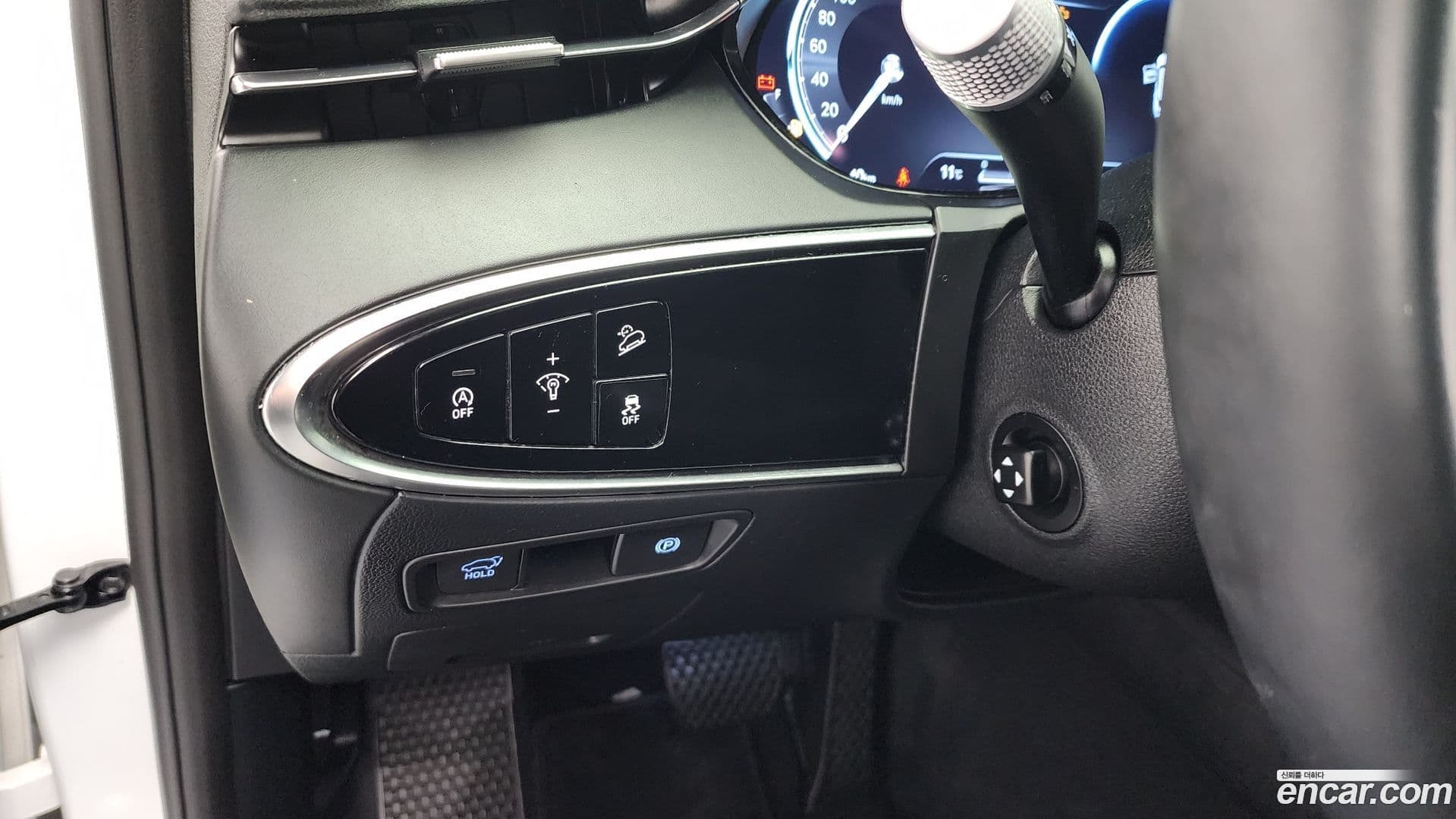 Main__Slider__Photo:GV70 Genesis 2021.2-17