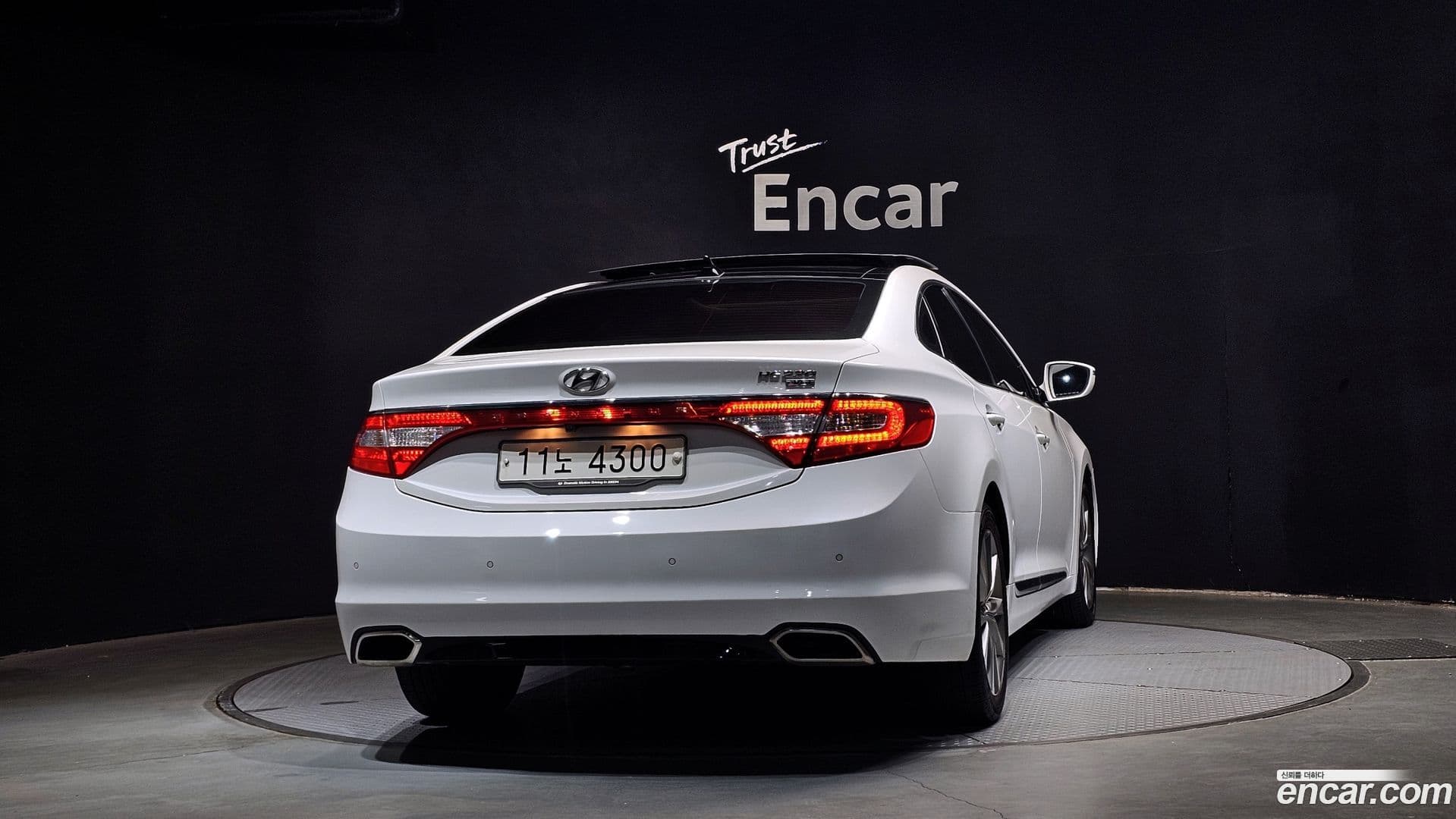 Main__Slider__Photo:Grandeur Hyundai 2015.4-3