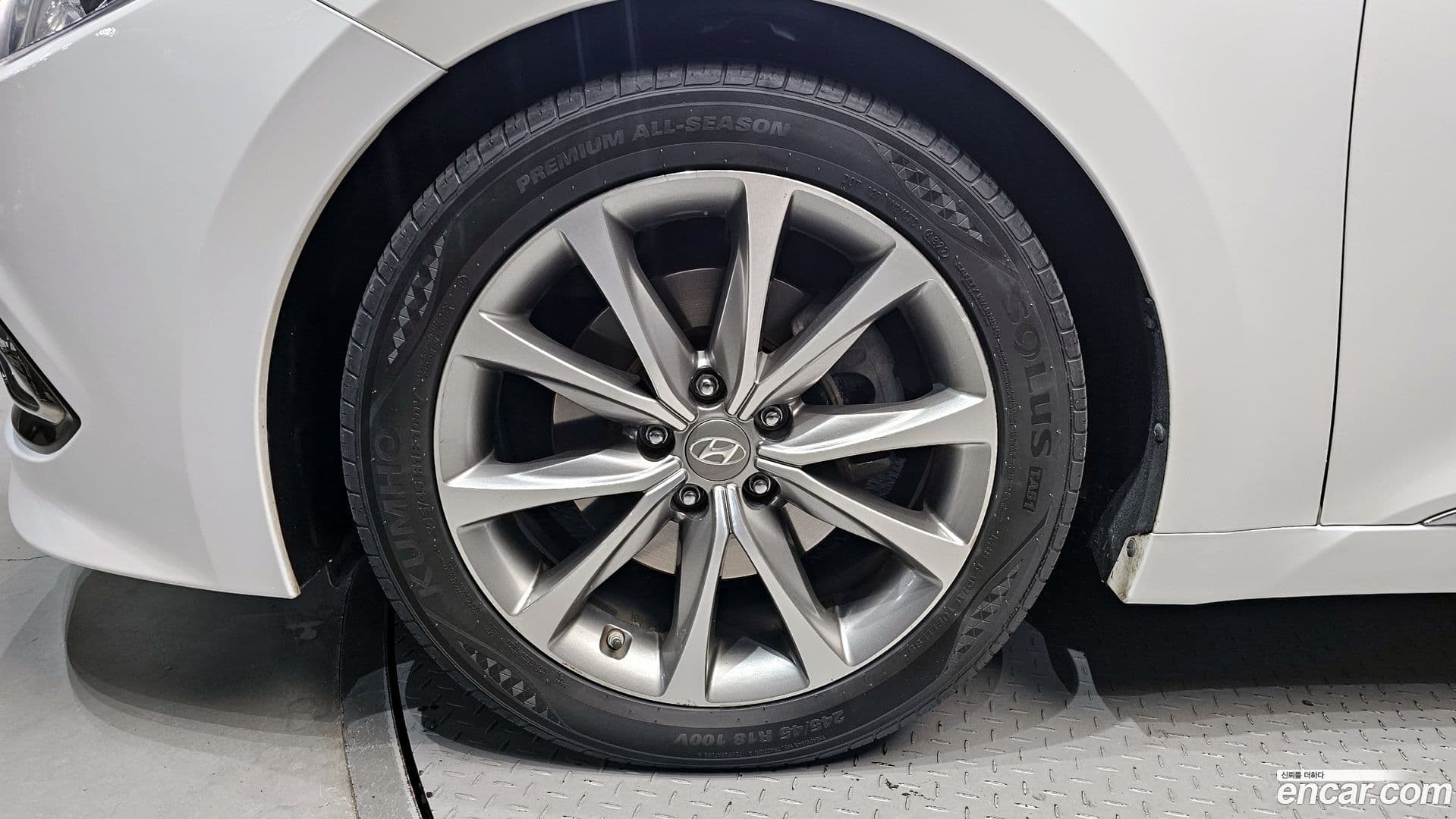 Main__Slider__Photo:Grandeur Hyundai 2015.4-4