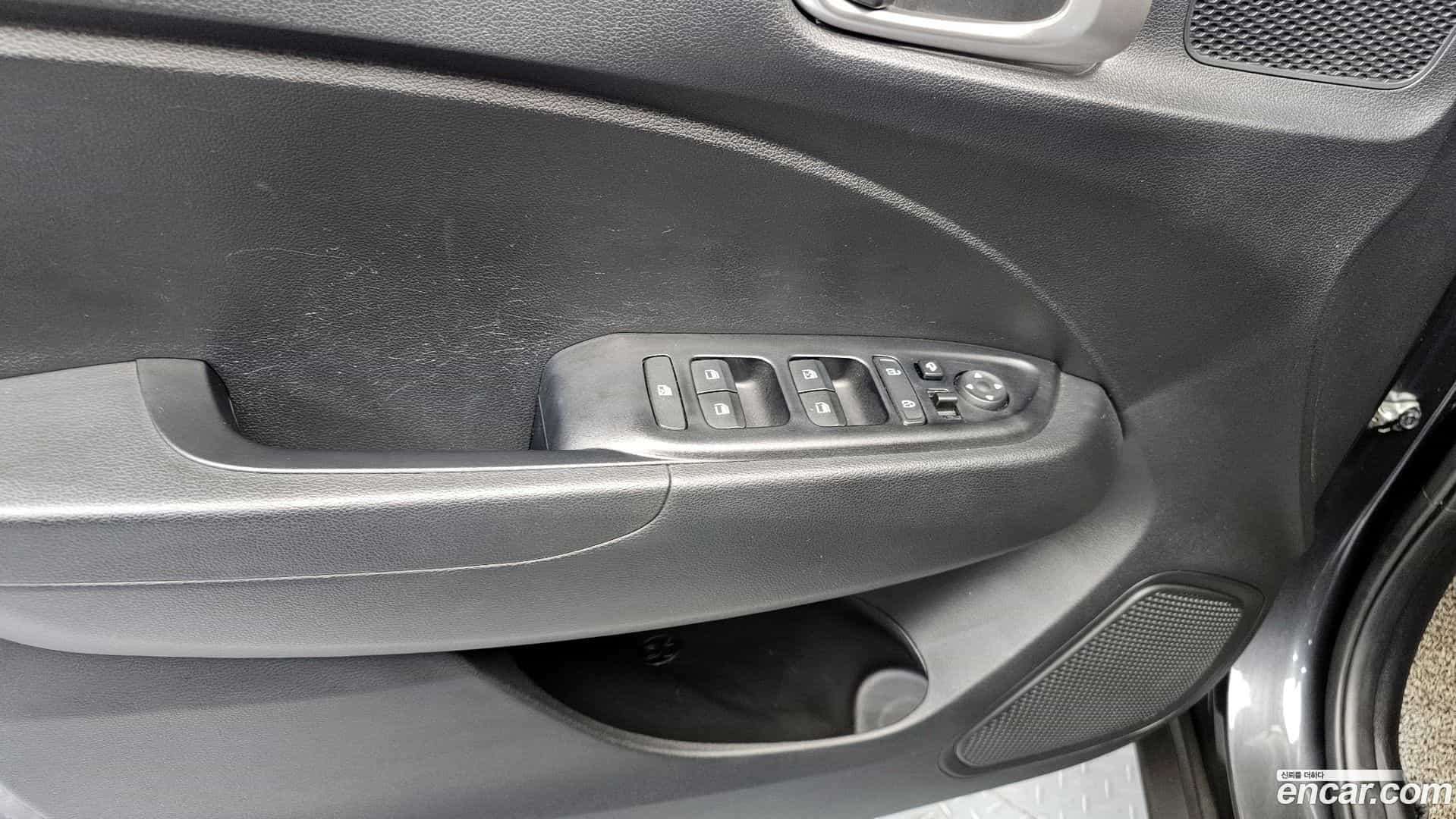 Venue Hyundai 2021.7-OPTION-022