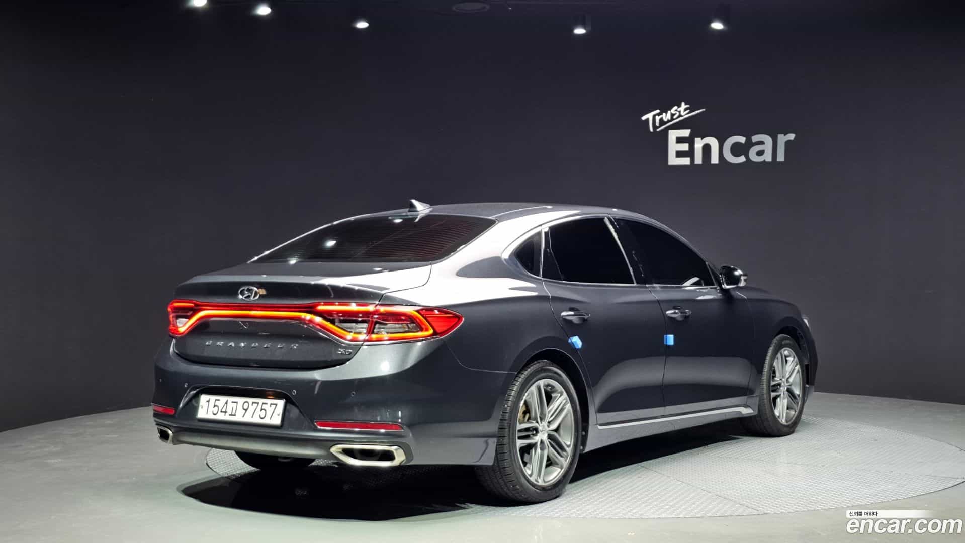 Grandeur Hyundai 2017.3-OUTER-002