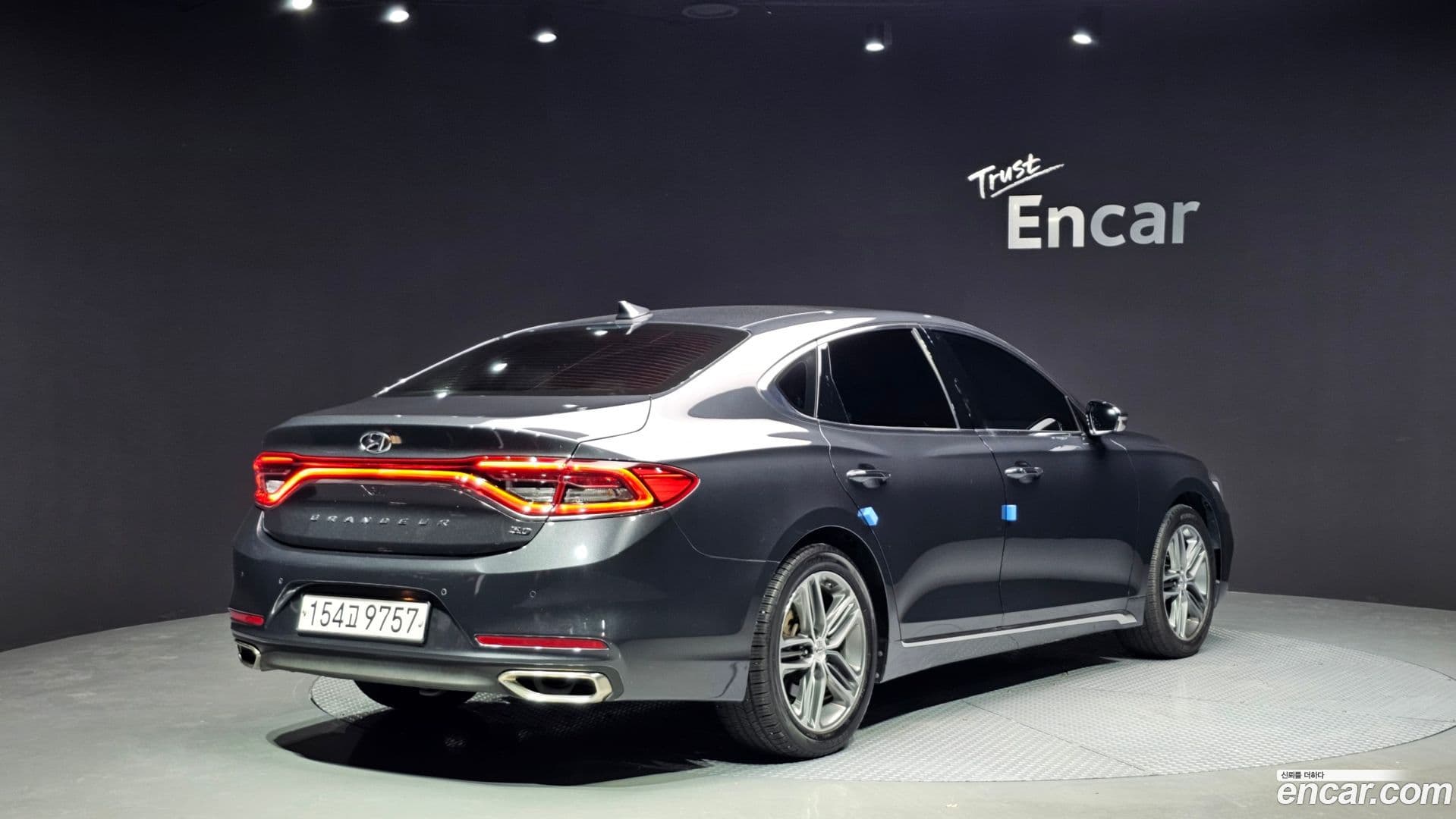 Main__Slider__Photo:Grandeur Hyundai 2017.3-1