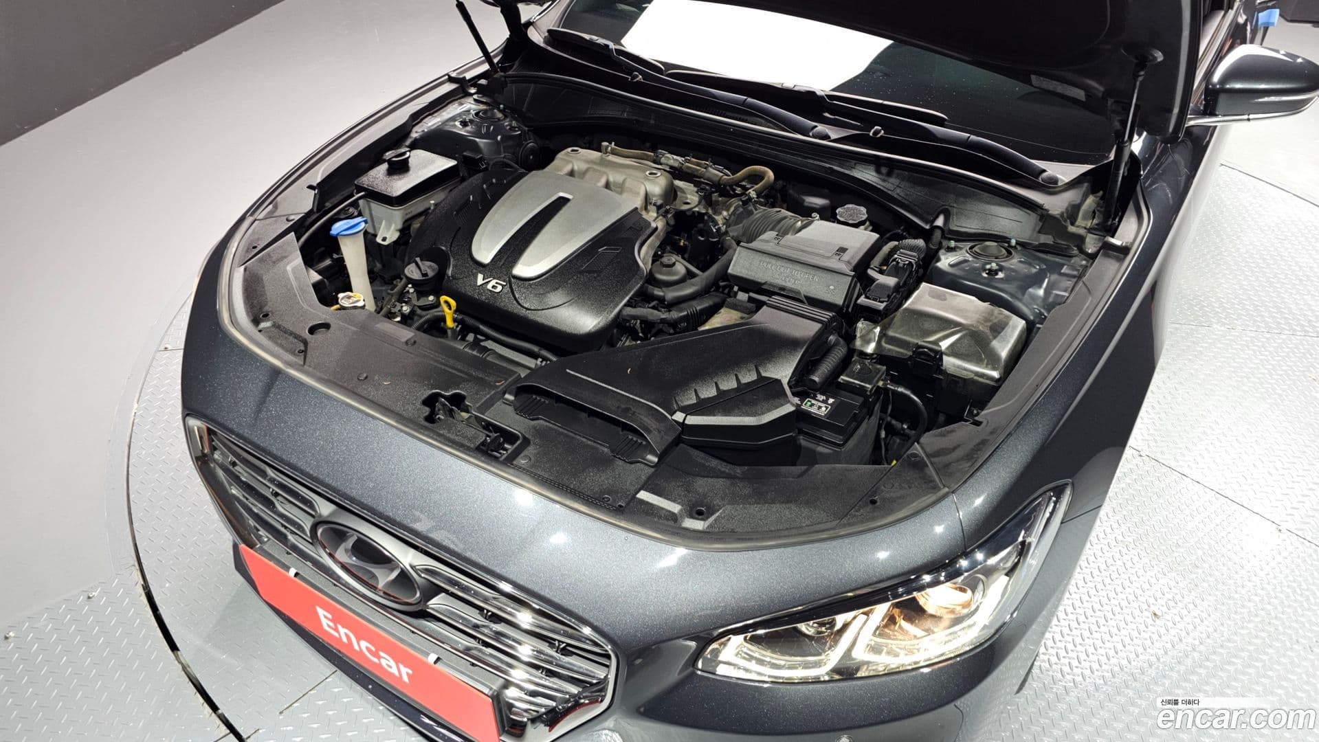 Main__Slider__Photo:Grandeur Hyundai 2017.3-5