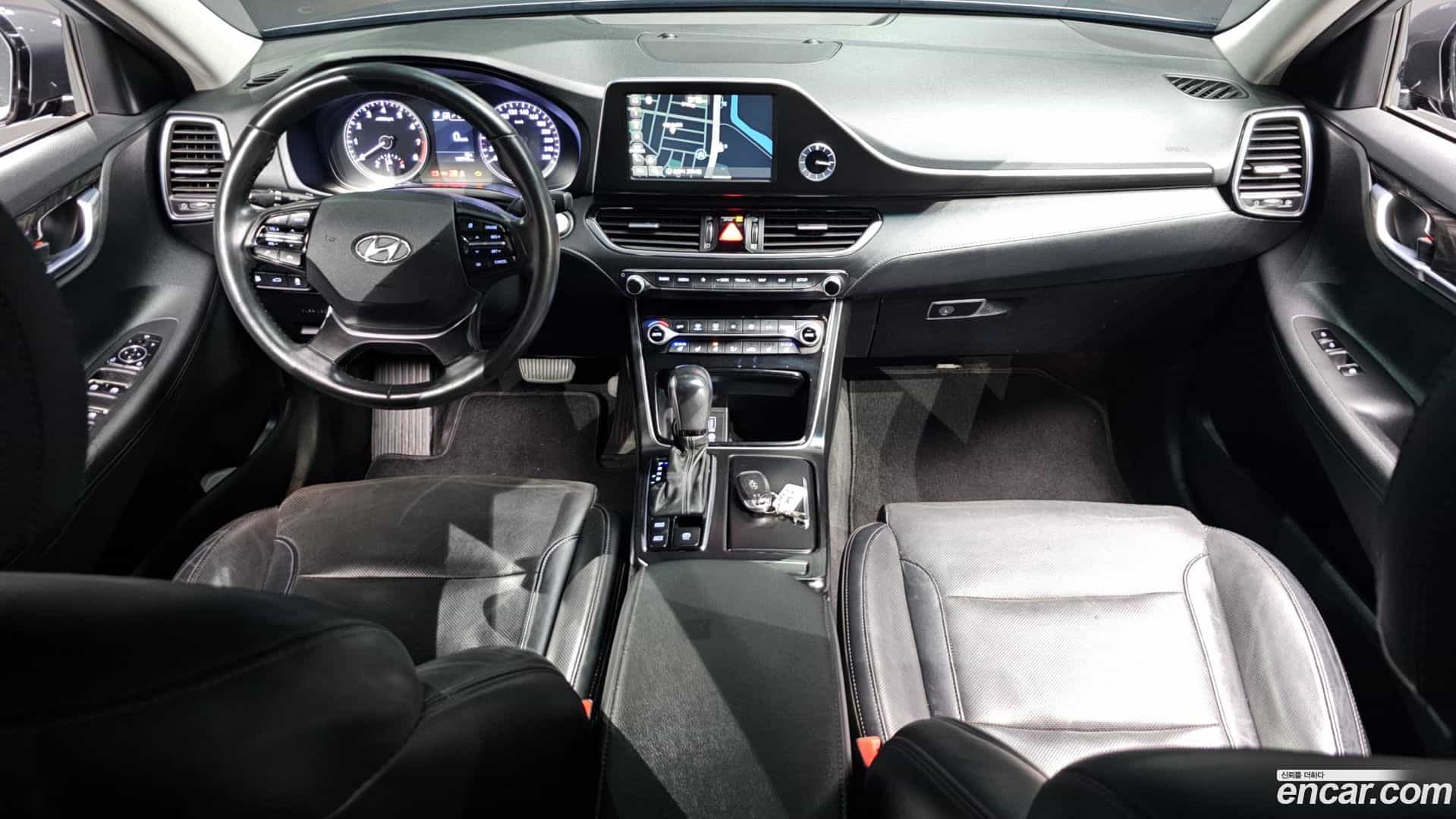 Grandeur Hyundai 2017.3-INNER-007