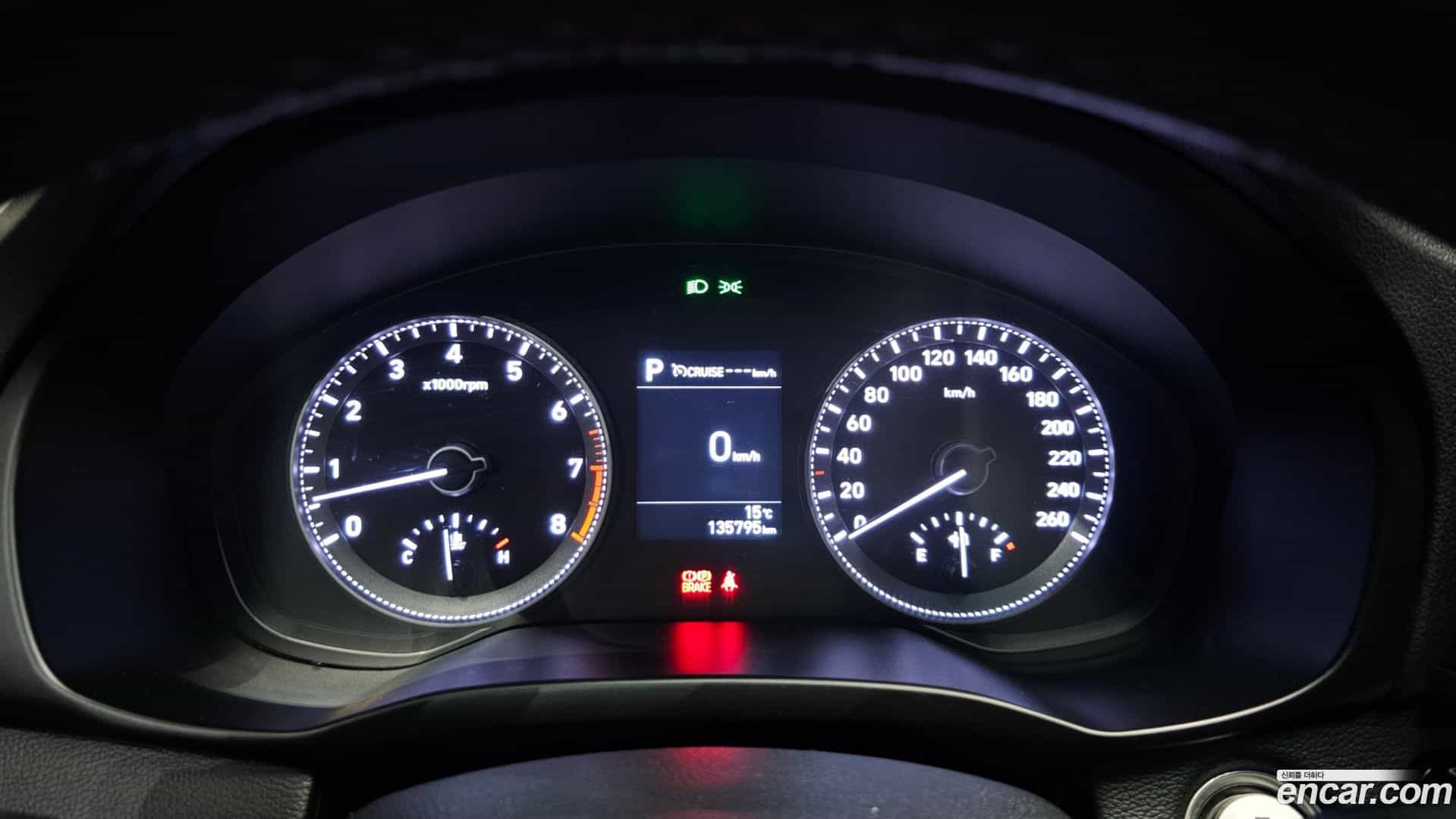 Grandeur Hyundai 2017.3-INNER-008