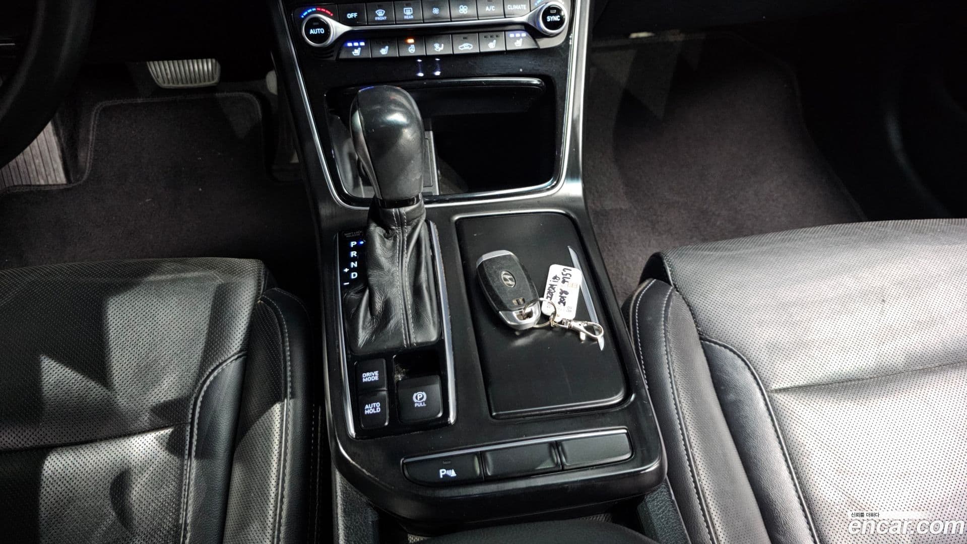 Main__Slider__Photo:Grandeur Hyundai 2017.3-8