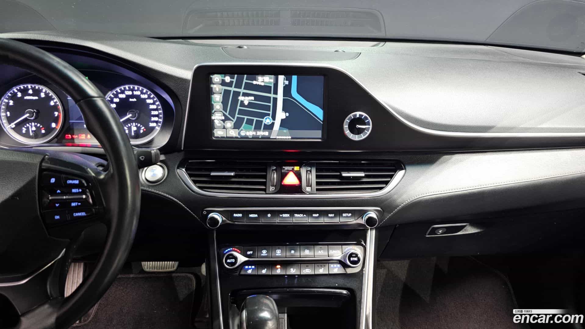 Grandeur Hyundai 2017.3-OPTION-018