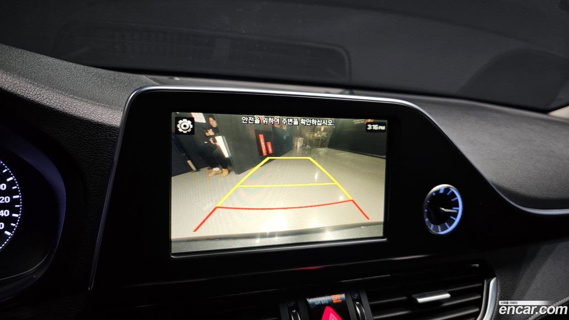 Main__Slider__Photo:Grandeur Hyundai 2017.3-14