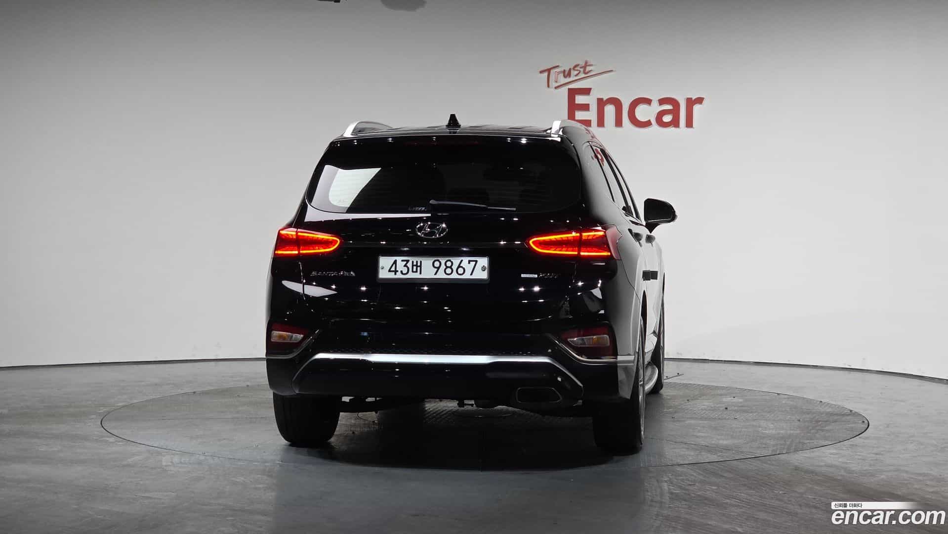 Santafe Hyundai 2019.2-OUTER-004