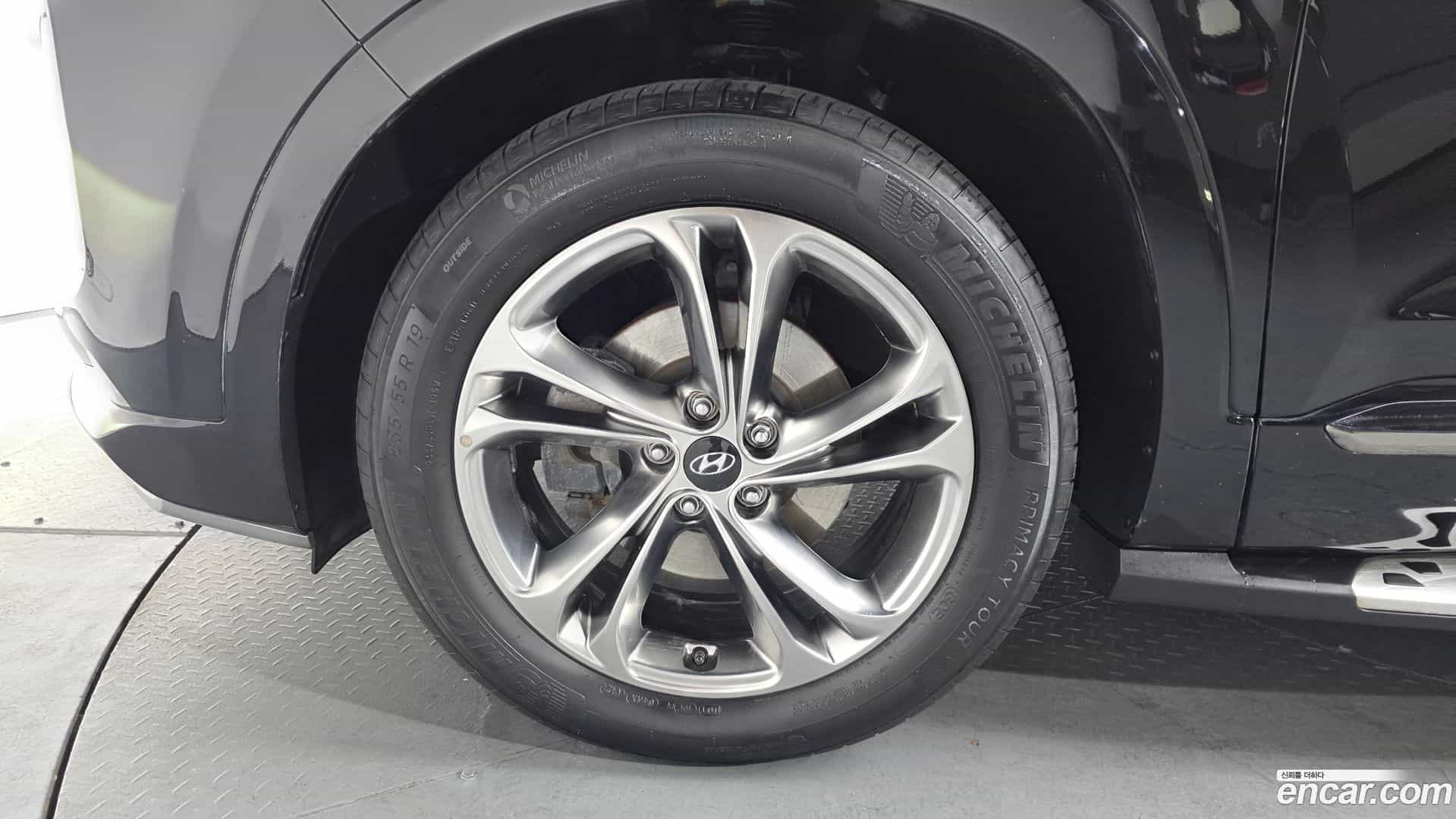 Santafe Hyundai 2019.2-OUTER-005