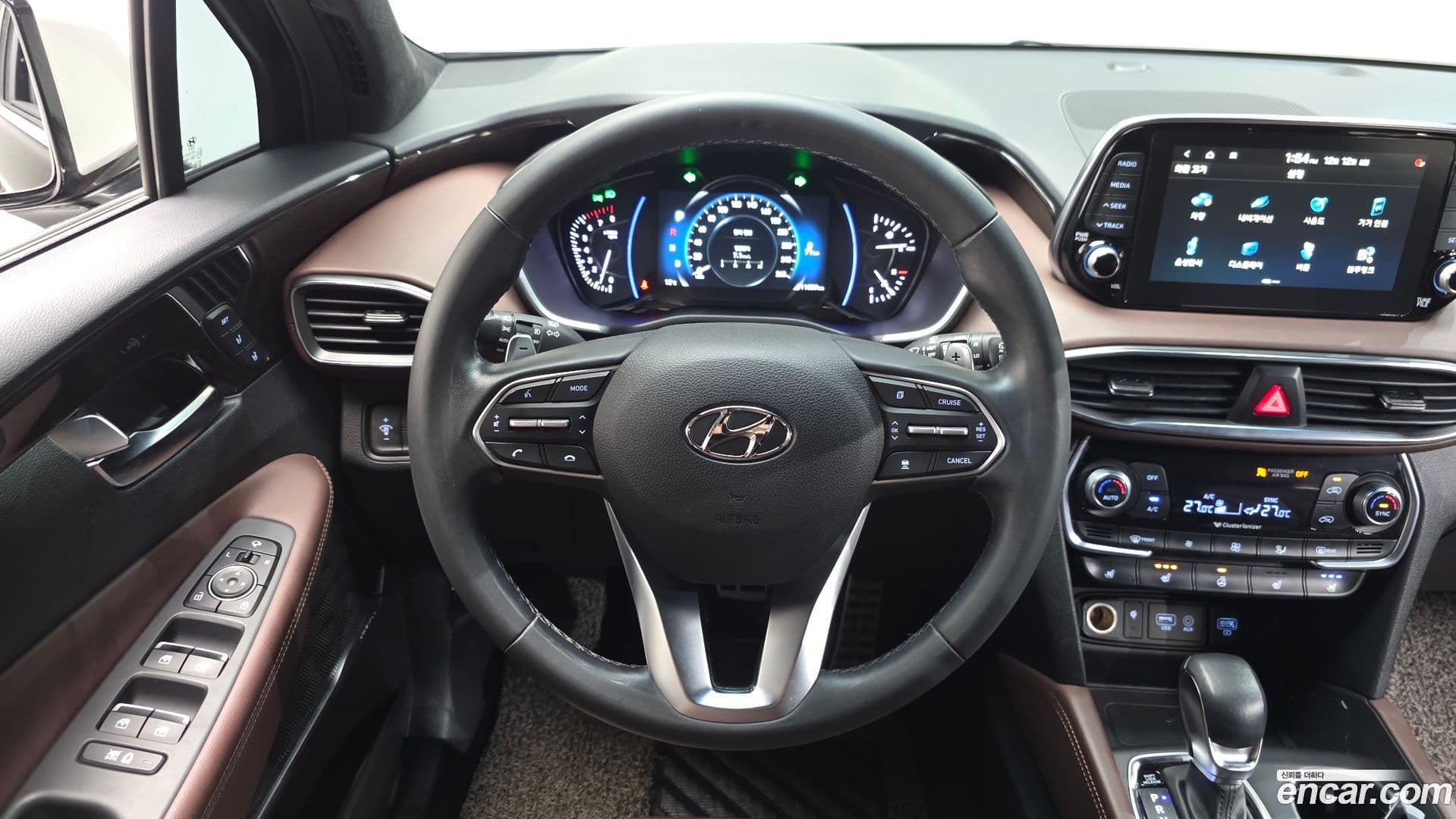 Main__Slider__Photo:Santafe Hyundai 2019.2-12