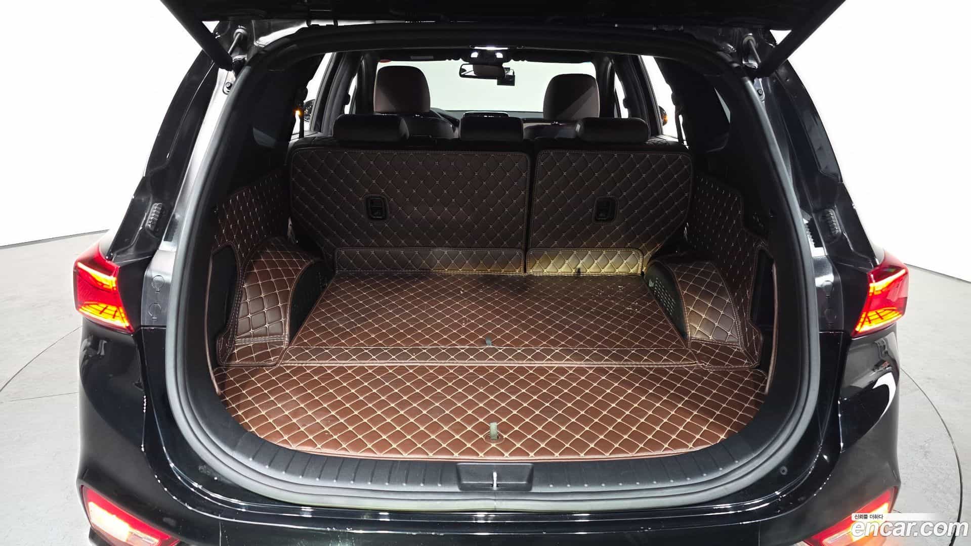 Santafe Hyundai 2019.2-OPTION-024