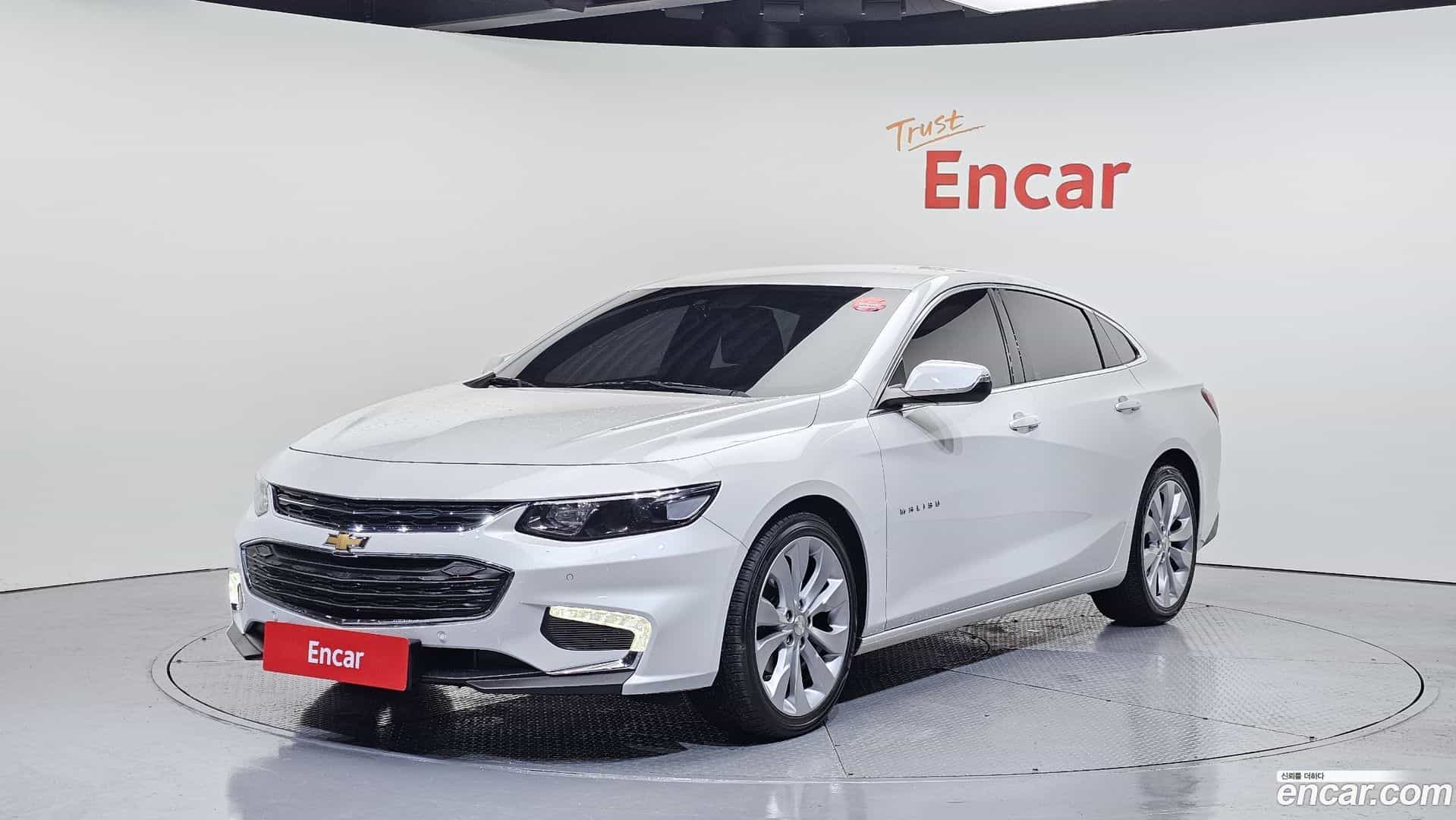 Malibu Chevrolet 2017.9-OUTER-001