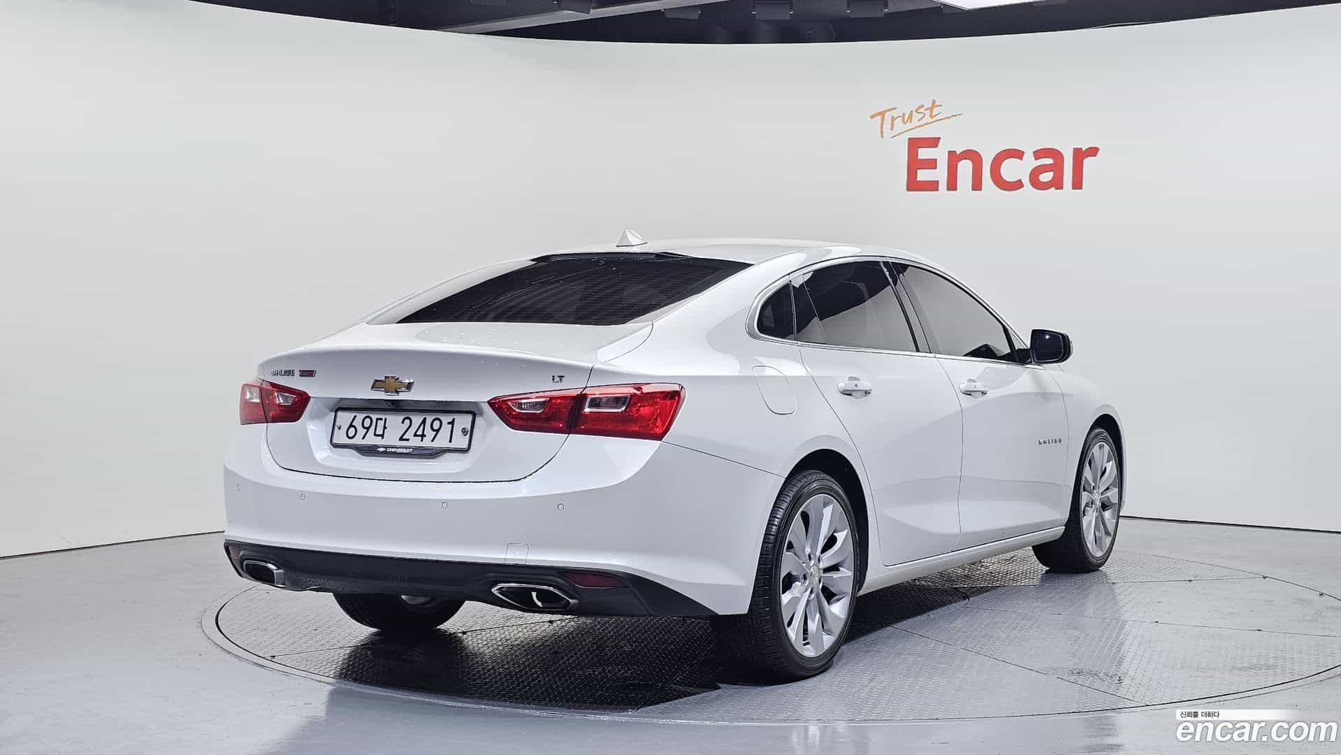 Malibu Chevrolet 2017.9-OUTER-002