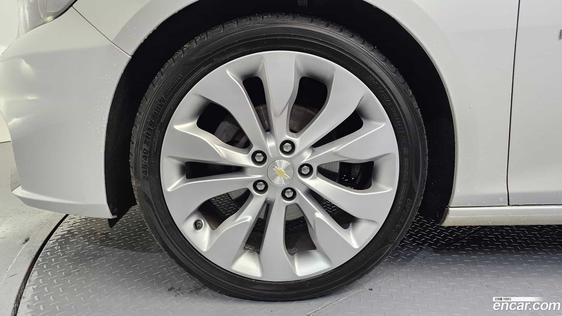 Malibu Chevrolet 2017.9-OUTER-005