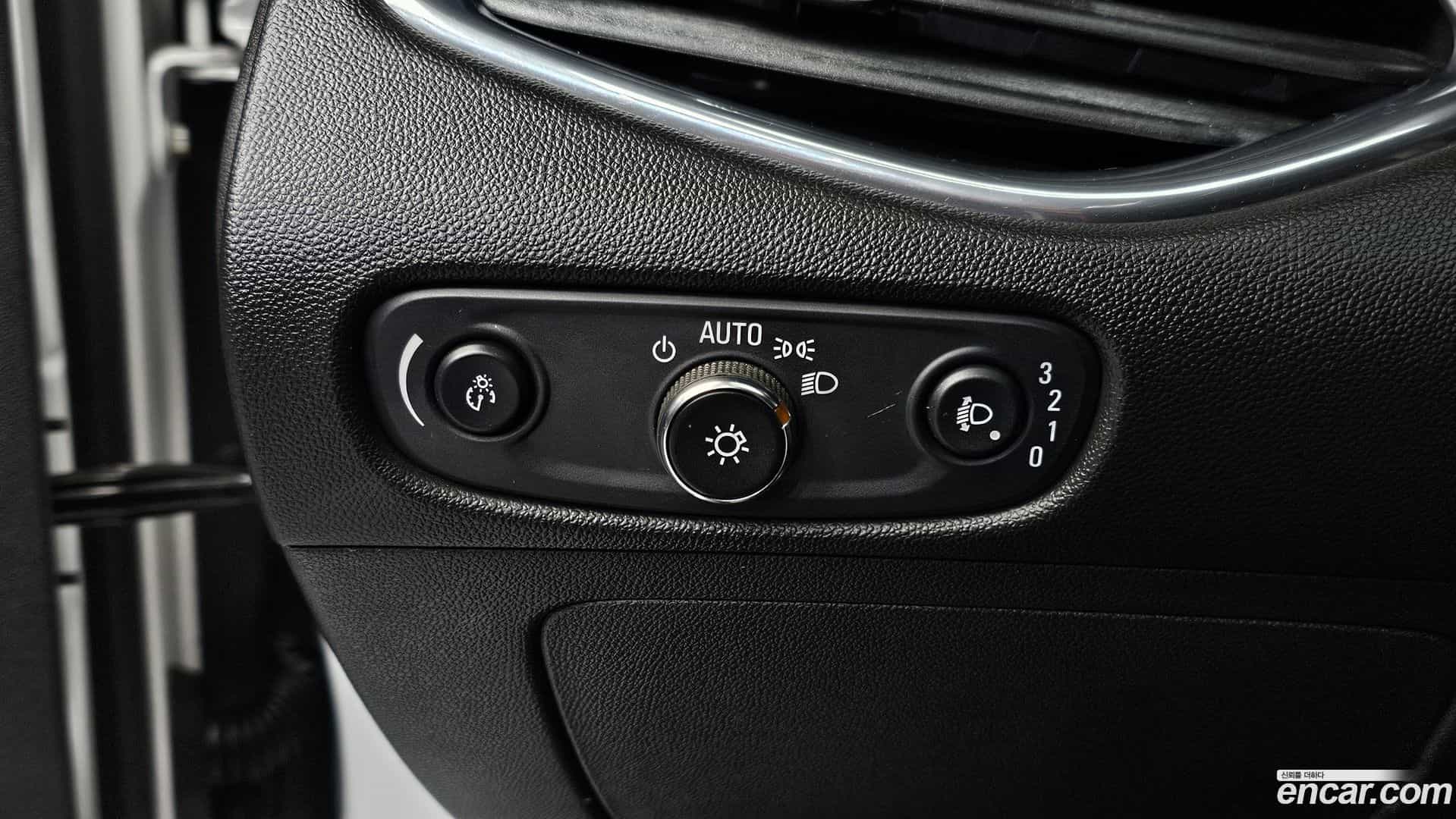 Malibu Chevrolet 2017.9-OPTION-018