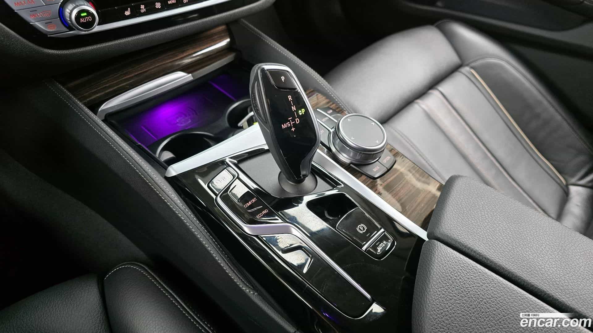 5-Series BMW 2023.5-INNER-009