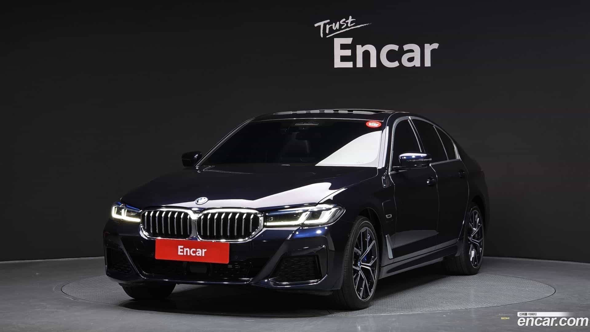 5-Series BMW 2022.8-OUTER-001